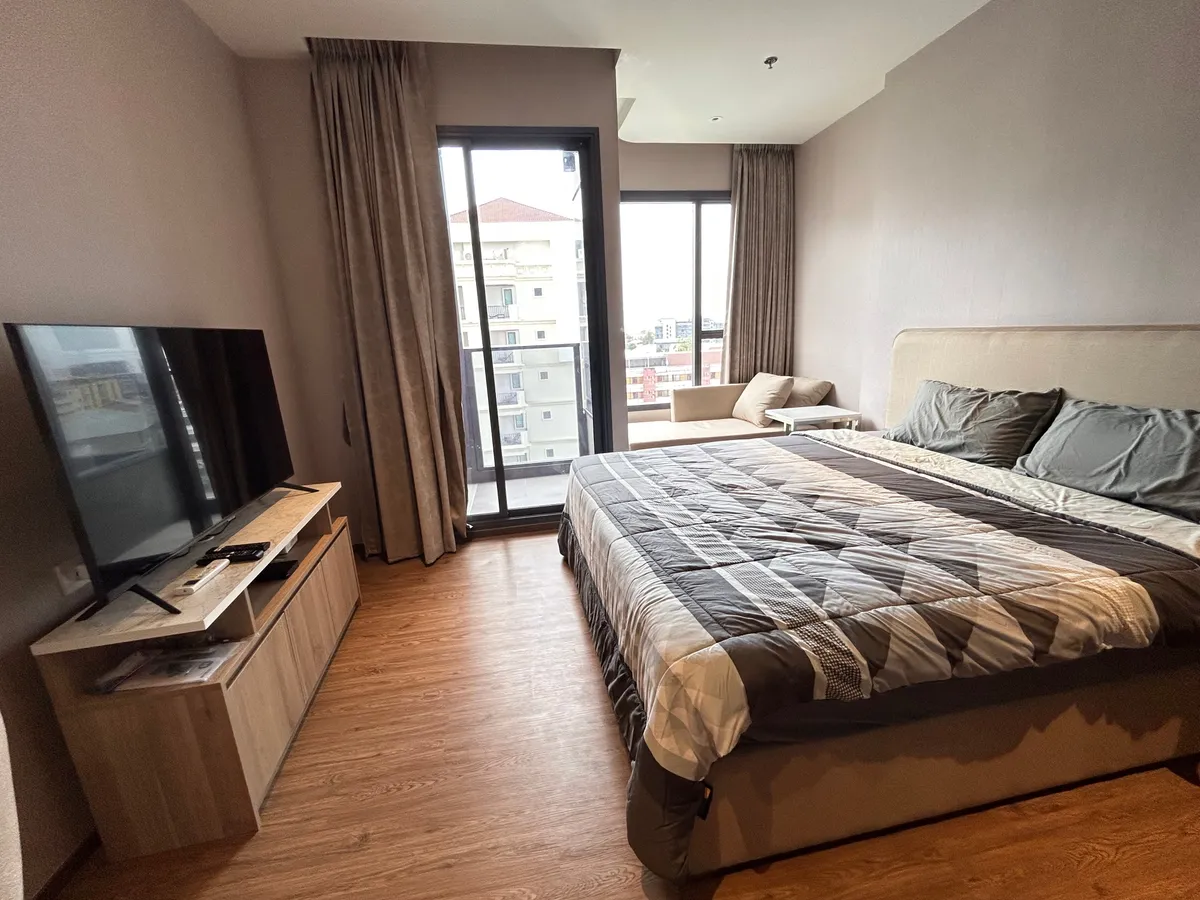 1 Bedroom Condo For Rent photo 9