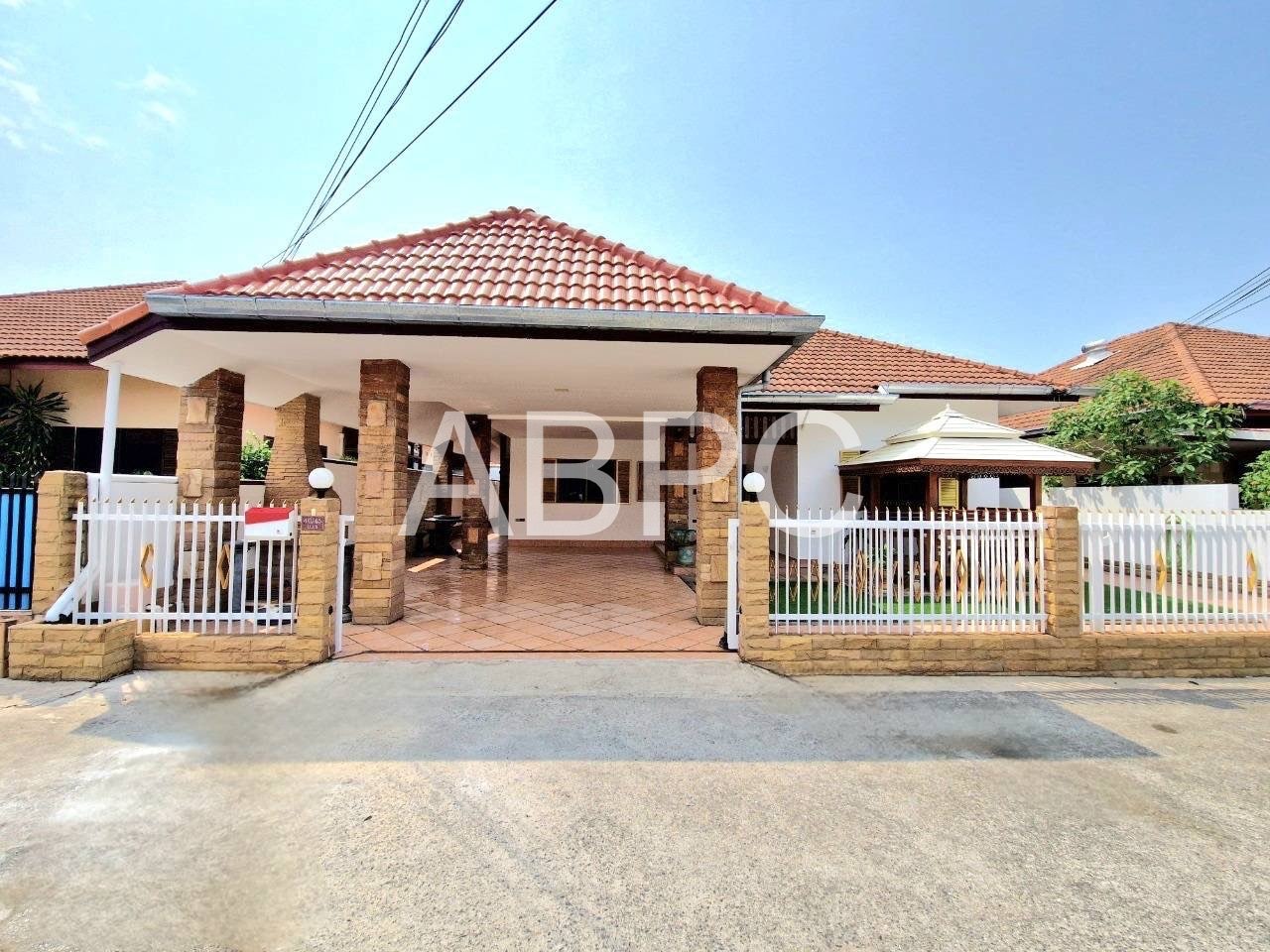 Renovated 3 Bed 3 Bath House in East Pattaya photo 16