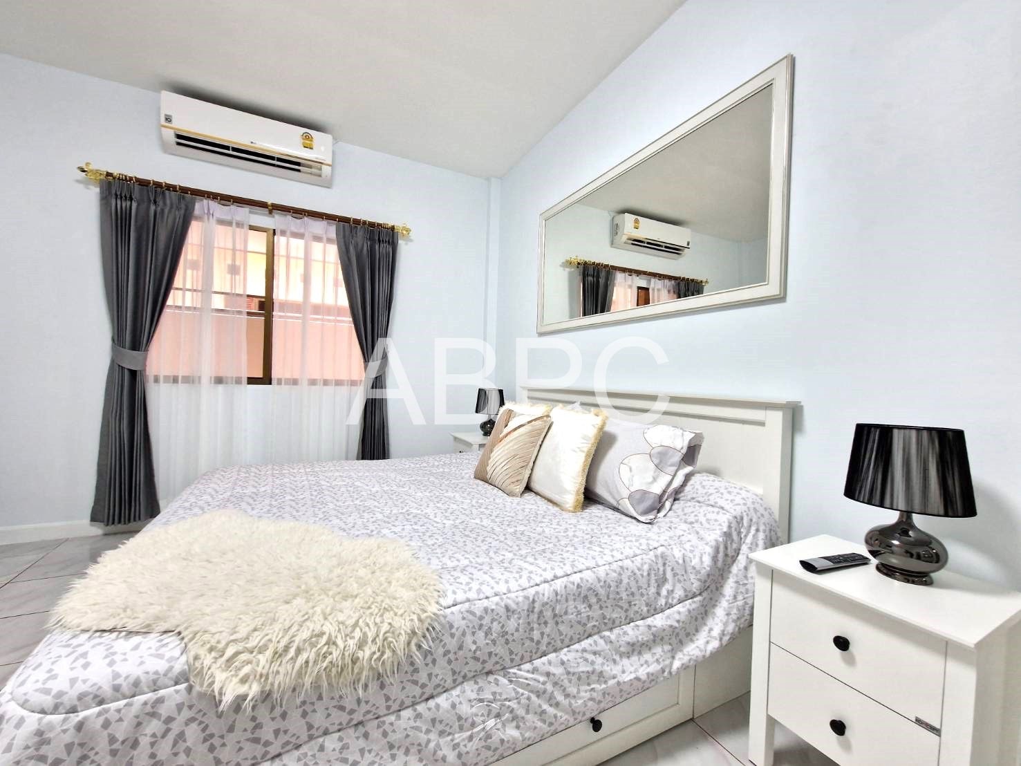 Renovated 3 Bed 3 Bath House in East Pattaya photo 15
