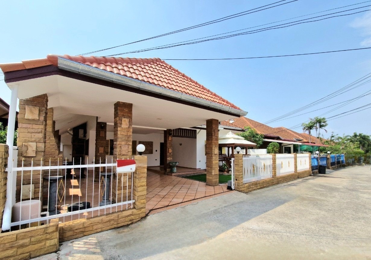 Renovated 3 Bed 3 Bath House in East Pattaya photo 17