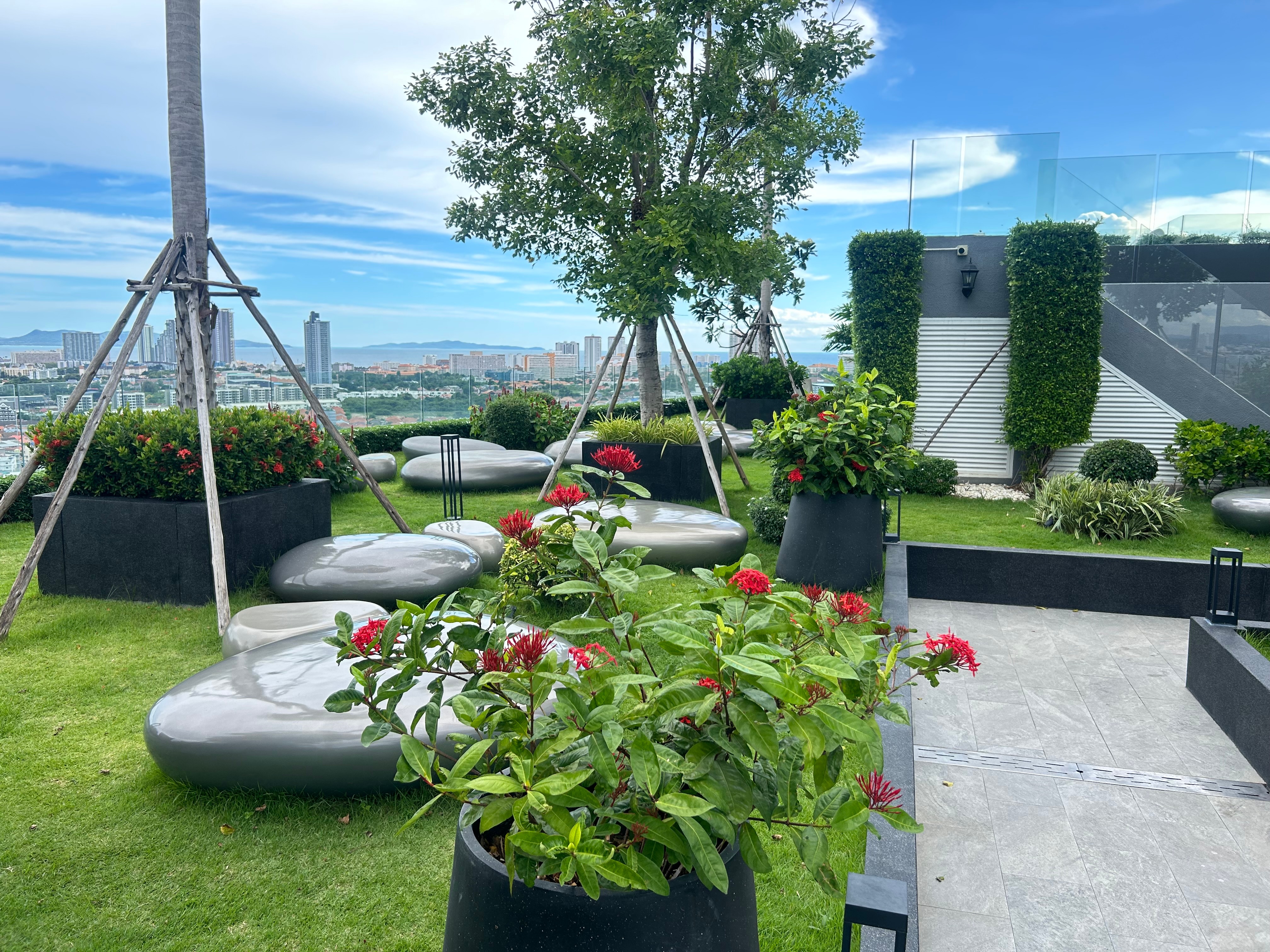 New 2 Bedroom For Rent photo 9