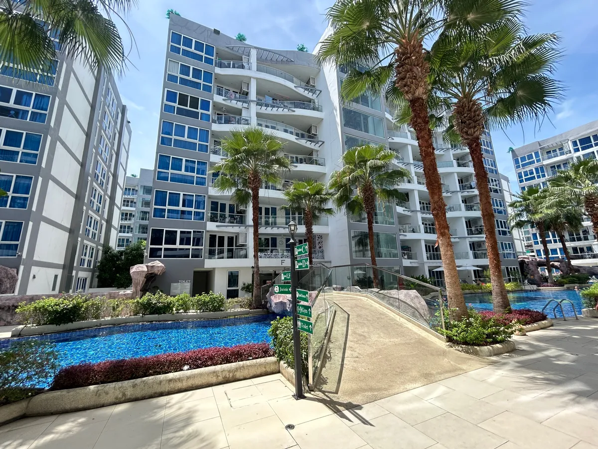 Just IN 1 Bedroom Condo in Grand Avenue Residence photo 14