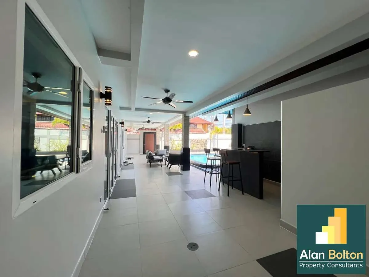 JUST LISTED 4 bedrooms 5 bathrooms in East Pattaya photo 13