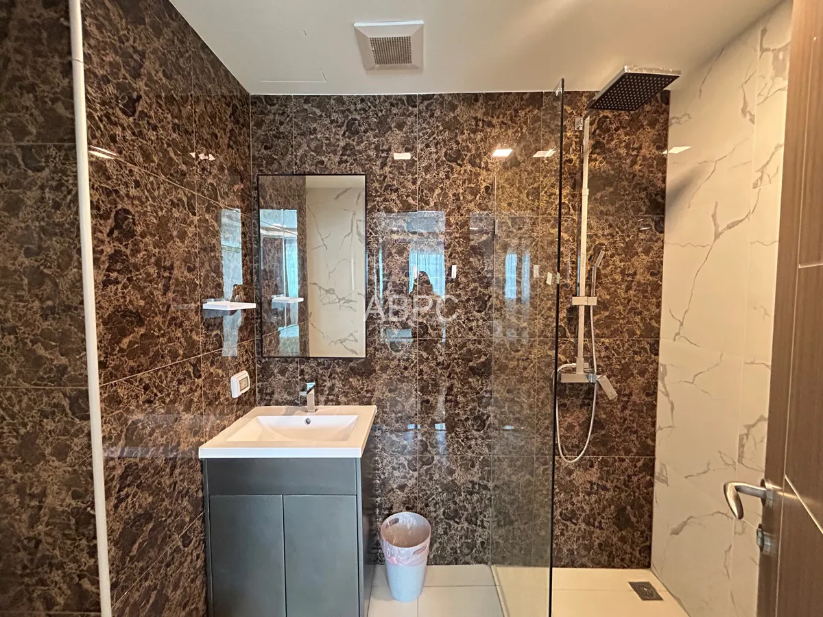 2 Bedroom Condo For Rent in Arcadia Continental photo 5