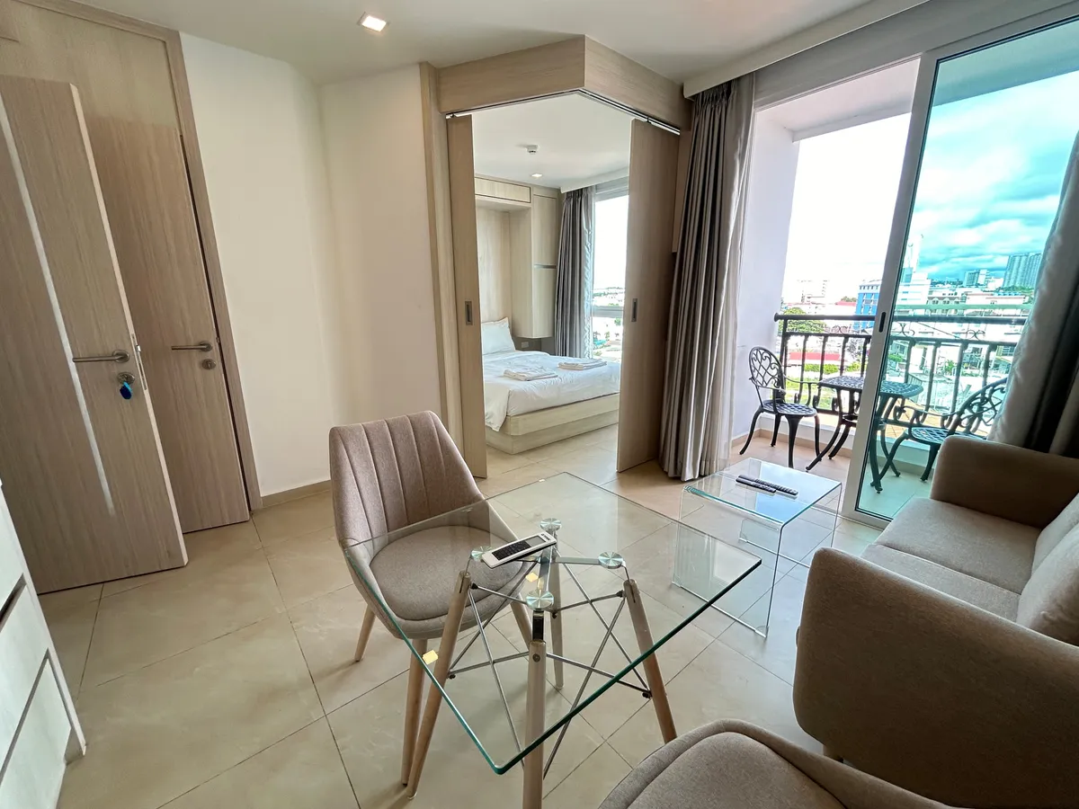 Just In 1 bedroom condo In City Garden Olympus photo 16