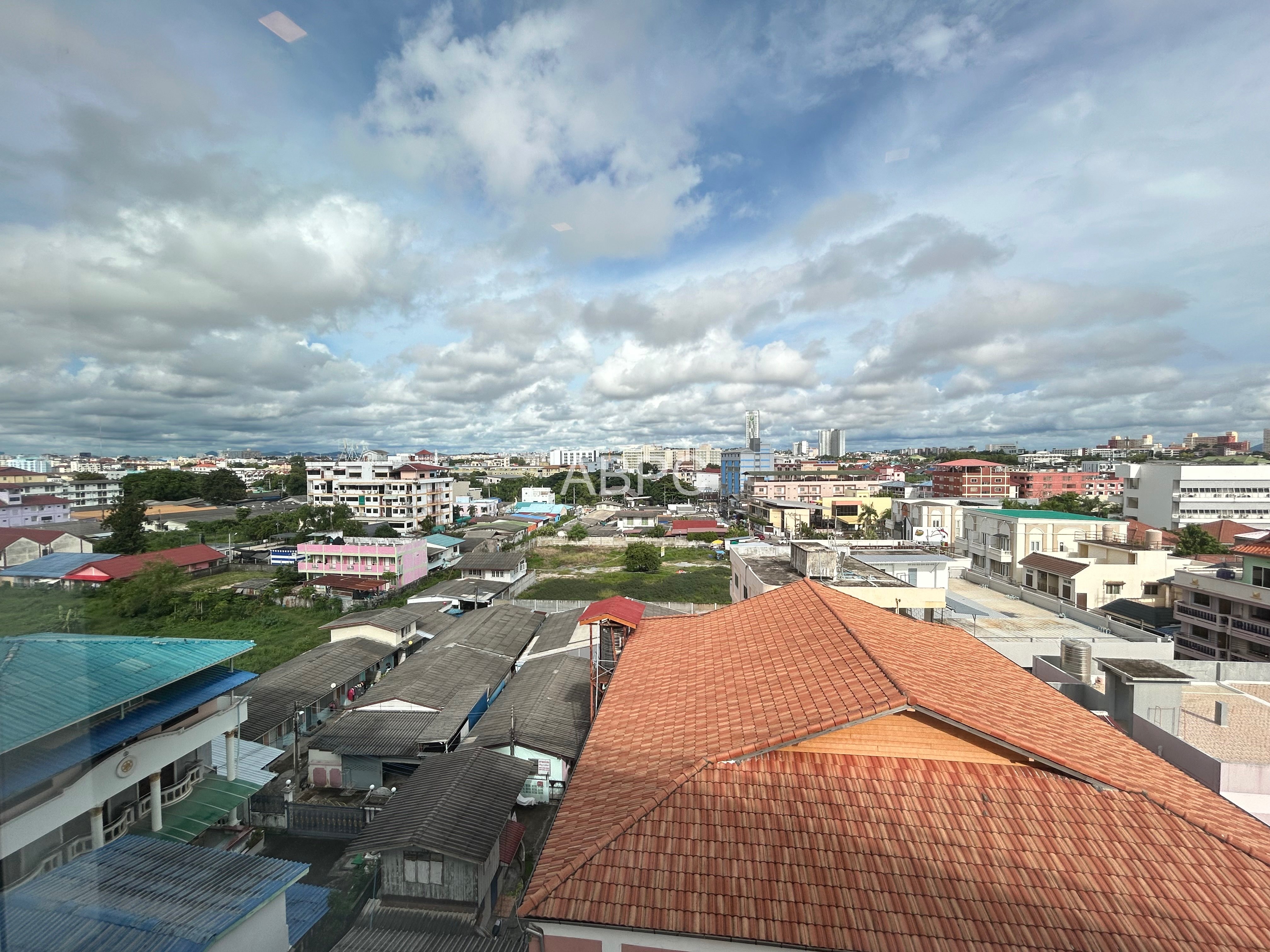 Just In 1 bedroom condo In City Garden Olympus photo 9