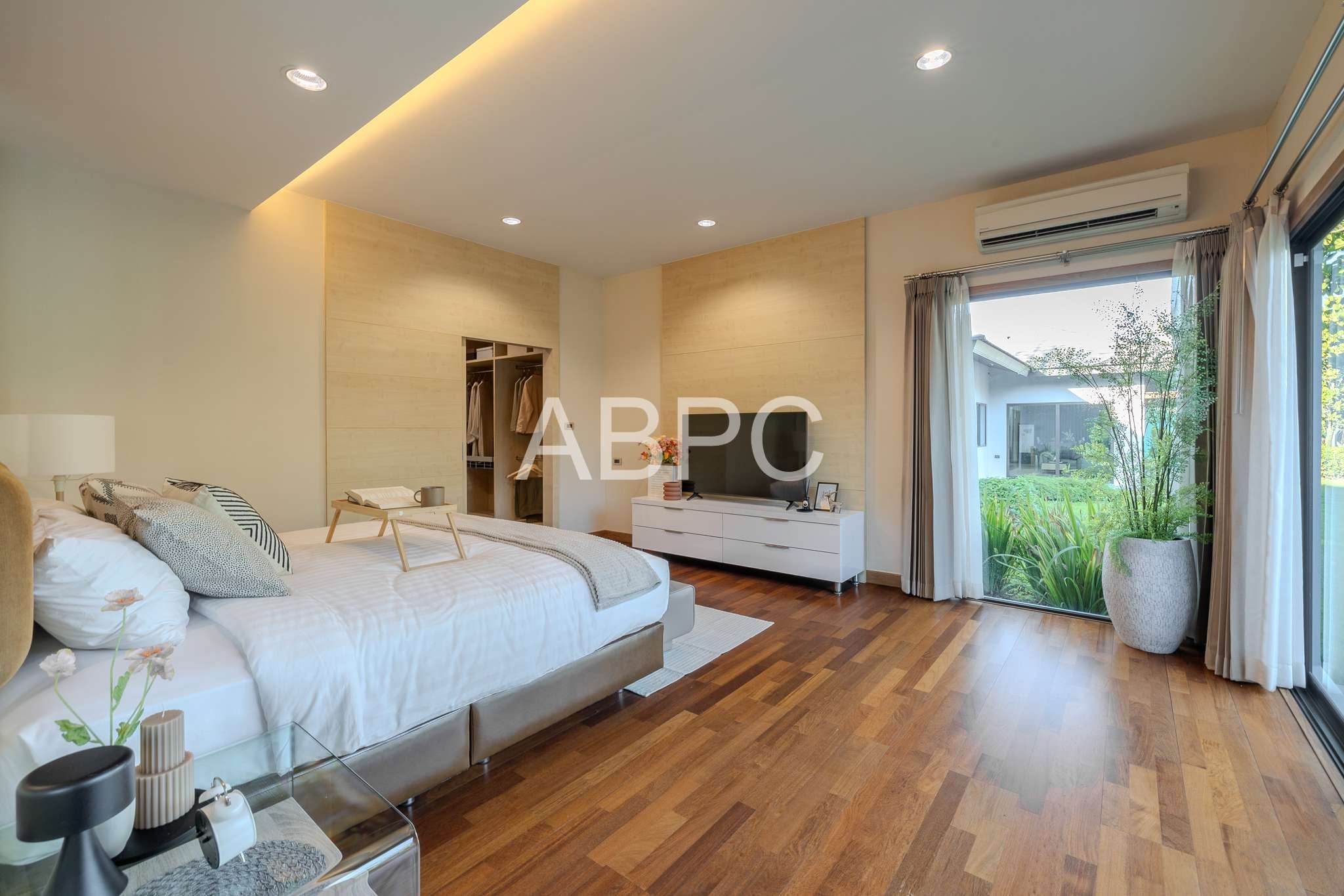 3 Bedrooms 4 Bathroom in Huay yai for rent photo 12