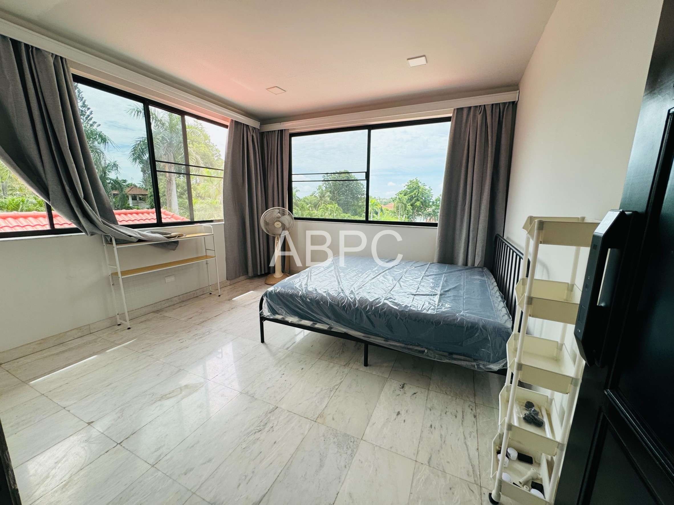 JUST IN 8 bedroom Private Pool Villa in Paradise Village 1 photo 4