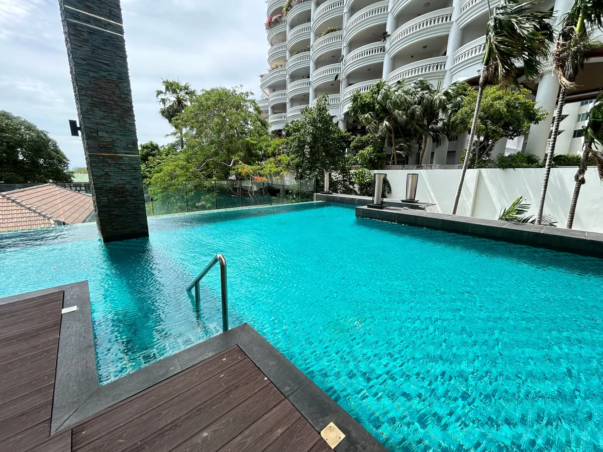 Ocean View Condo For Sale In Wongamat Tower photo 12