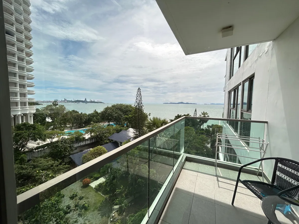 Ocean View Condo For Sale In Wongamat Tower photo 15