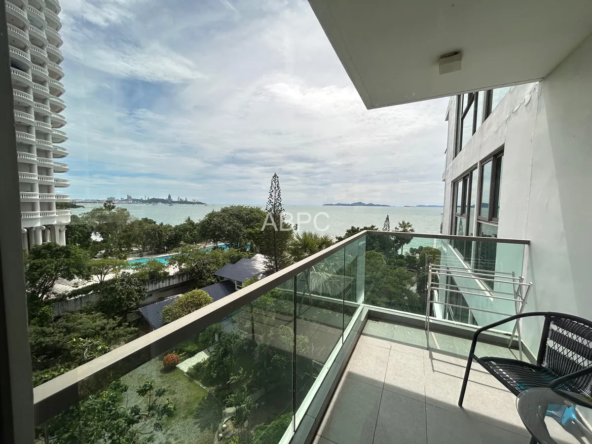 Ocean View Condo For Sale In Wongamat Tower photo 7