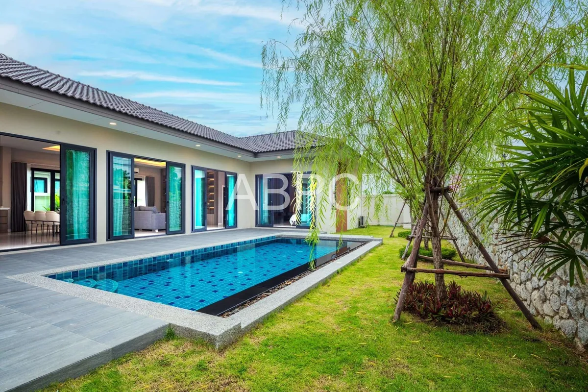 3 Bedroom Private Pool Villa in Hauy Yai