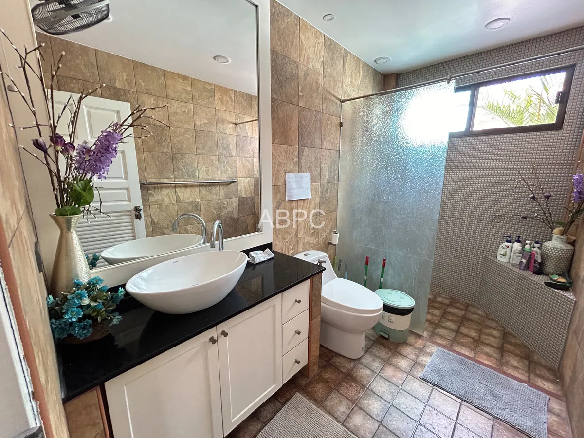 4 Bedroom House For Rent And Sale In Huayyai photo 8