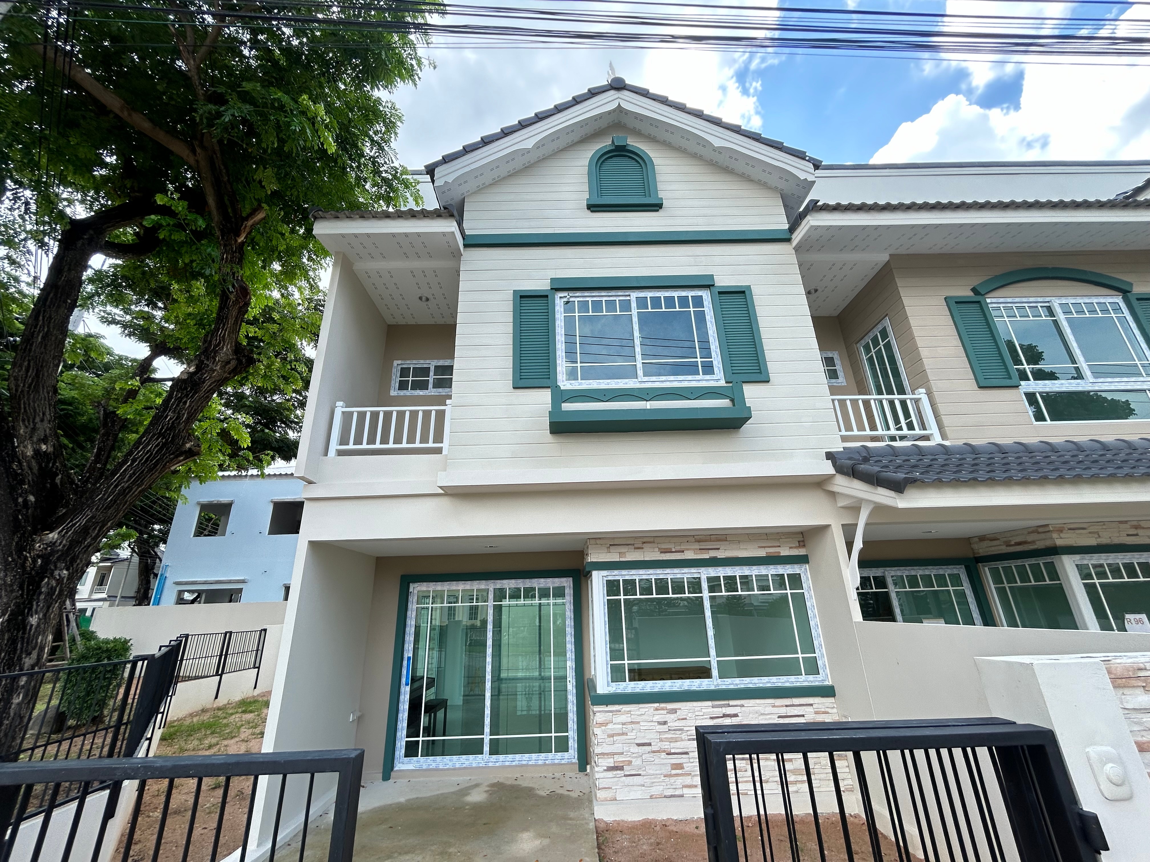 Natural Living 3 Bedrooms 3 Bathroom House For Sale in Huay yai photo 25