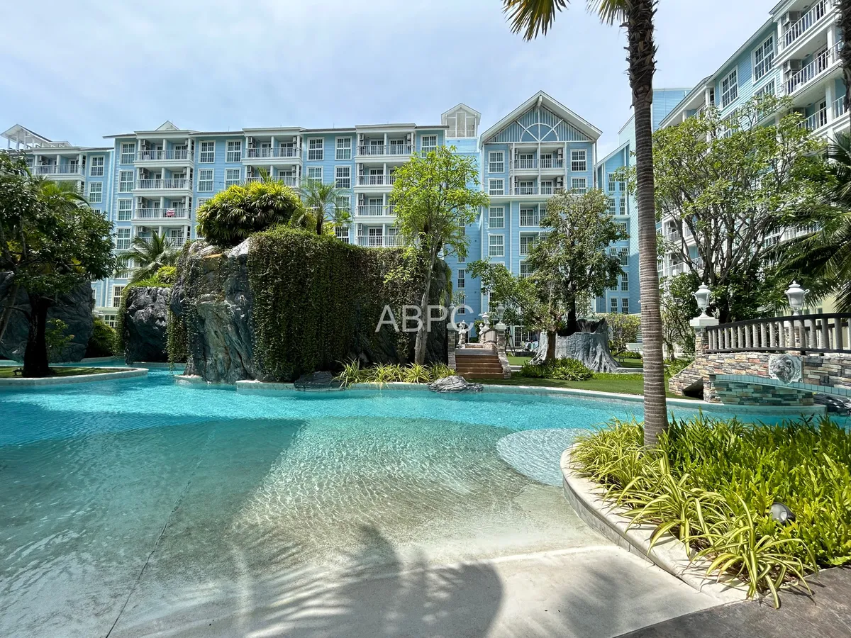 Beach Front Studio Condo For Rent
