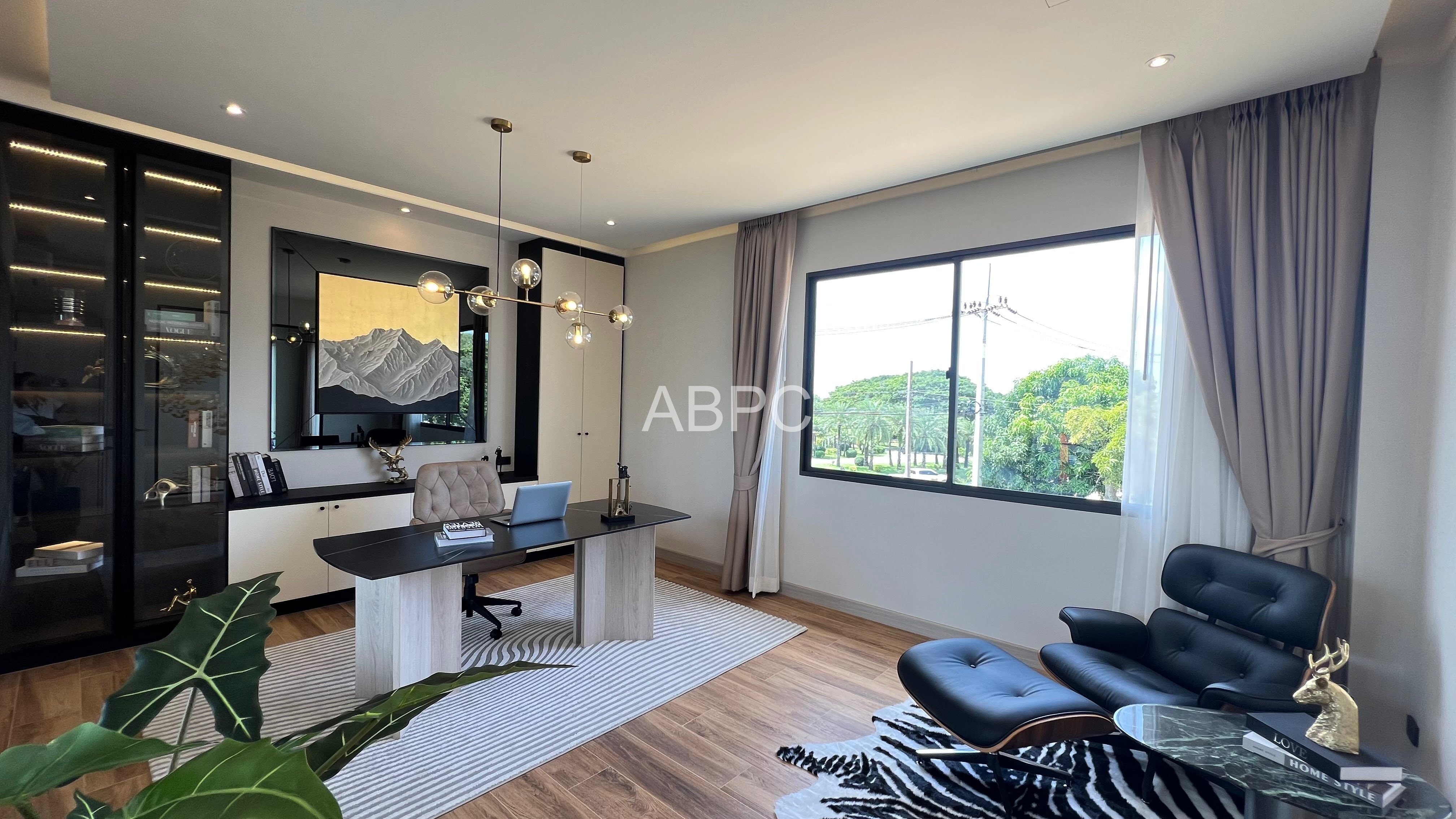 5 Bedrooms 8 Bathrooms in East pattaya photo 20