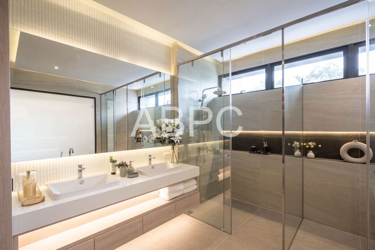 5 Bedrooms 8 Bathrooms in East pattaya photo 11
