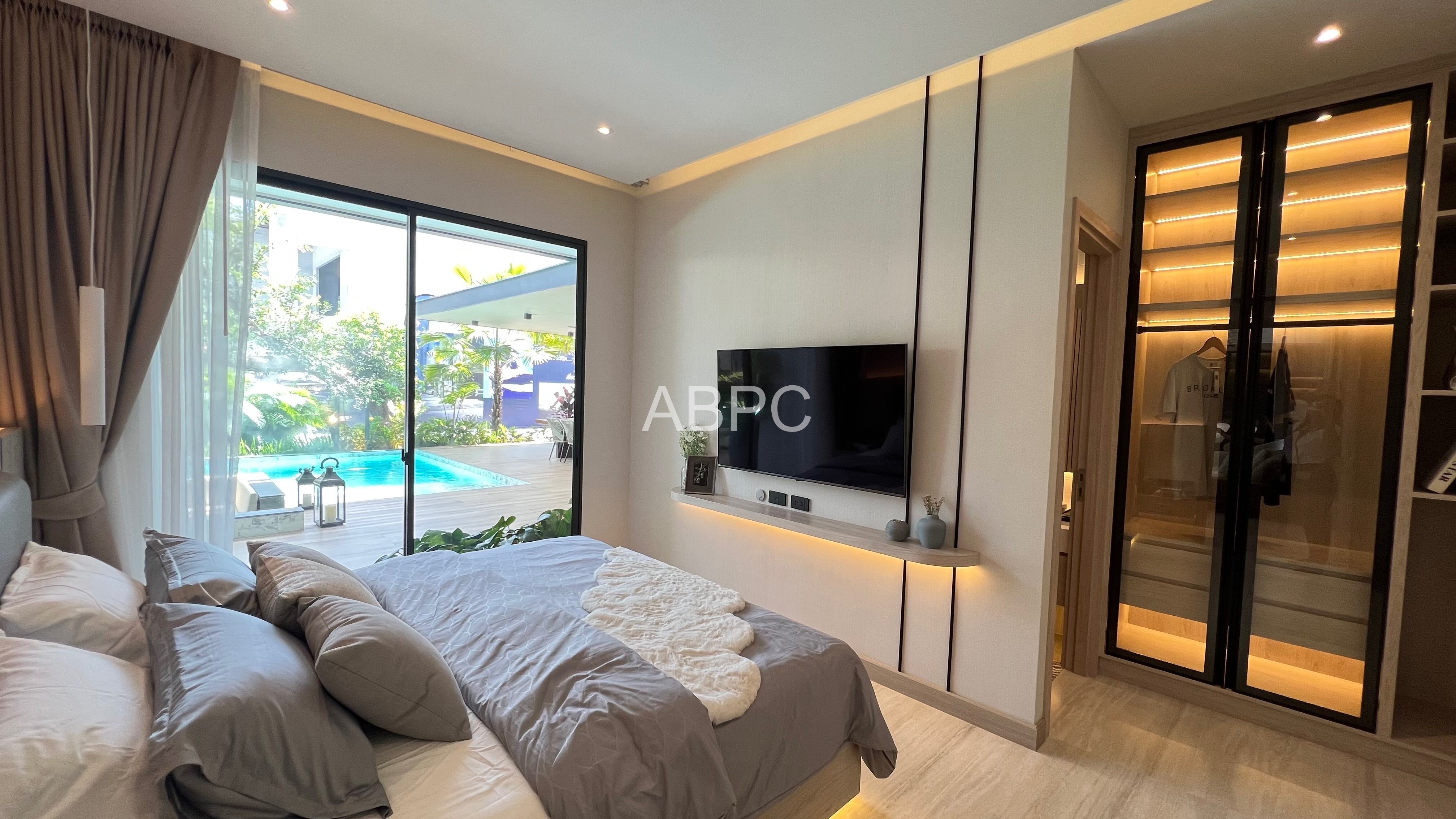 5 Bedrooms 8 Bathrooms in East pattaya photo 18