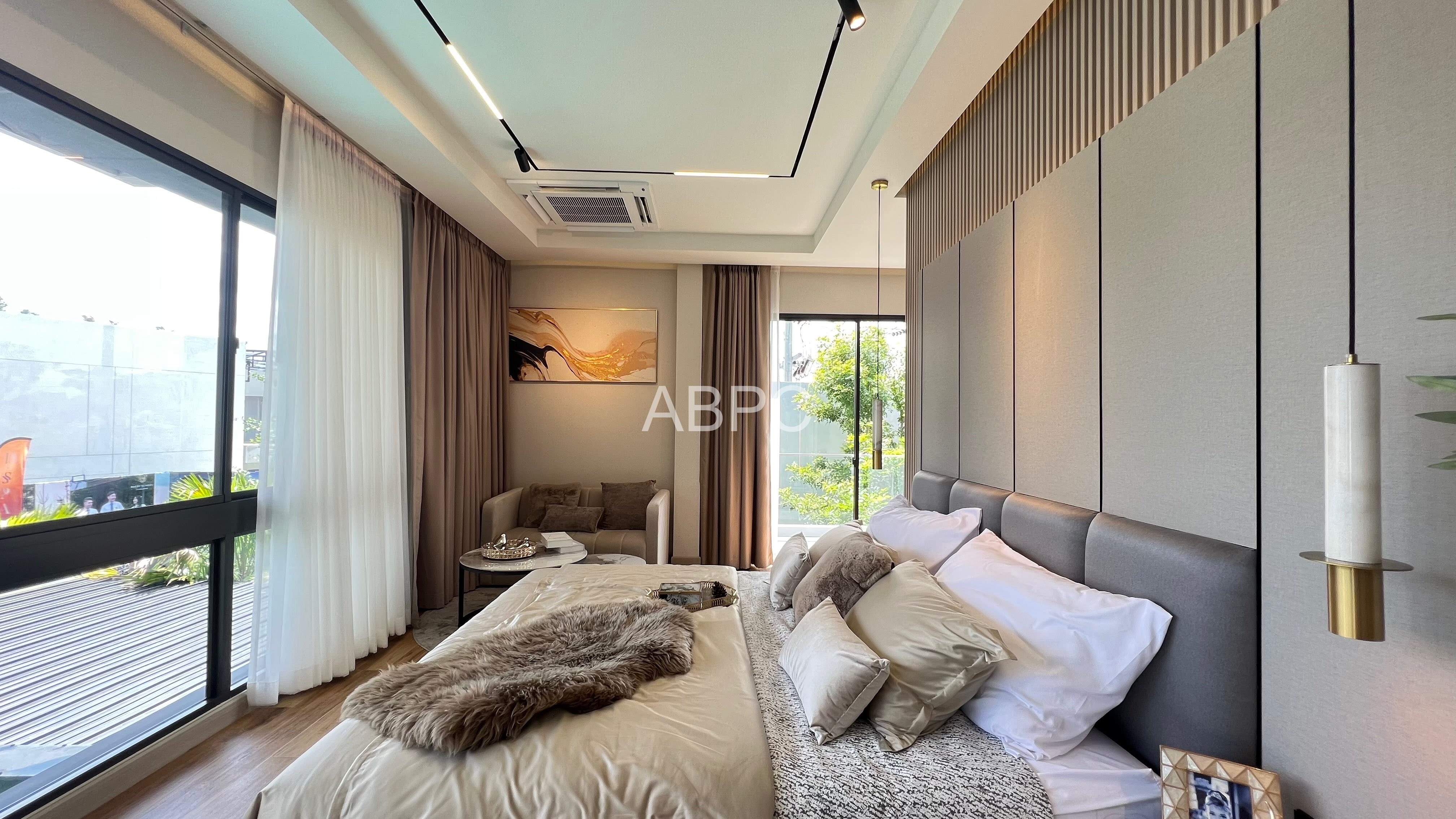 5 Bedrooms 8 Bathrooms in East pattaya photo 15
