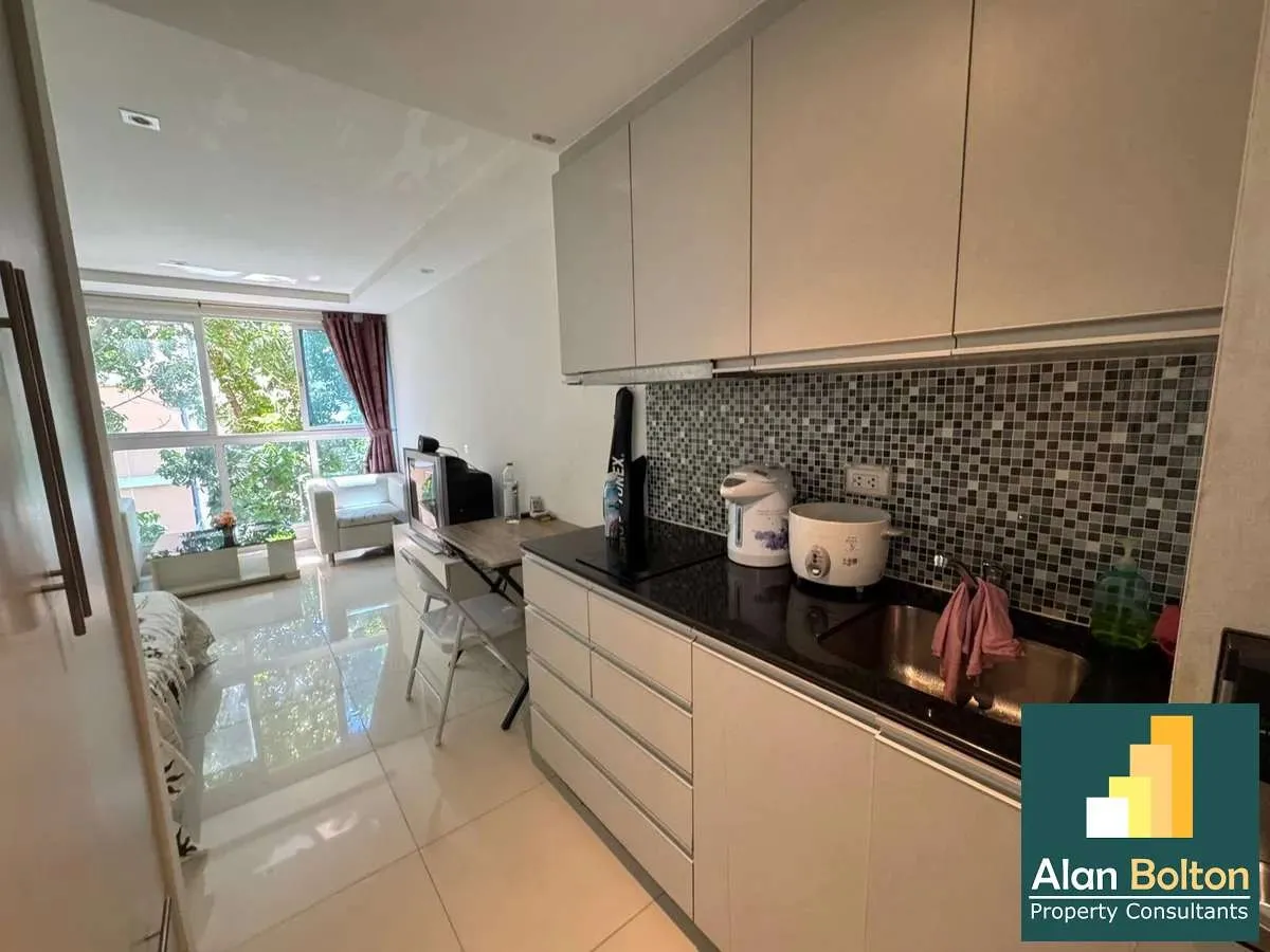 Reduced Price Nature View Studio Condo In Central Pattaya photo 12