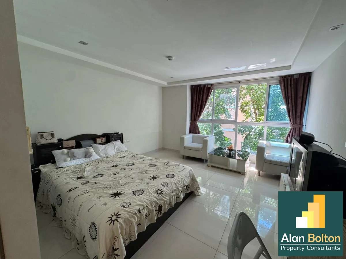 Reduced Price Nature View Studio Condo In Central Pattaya photo 11