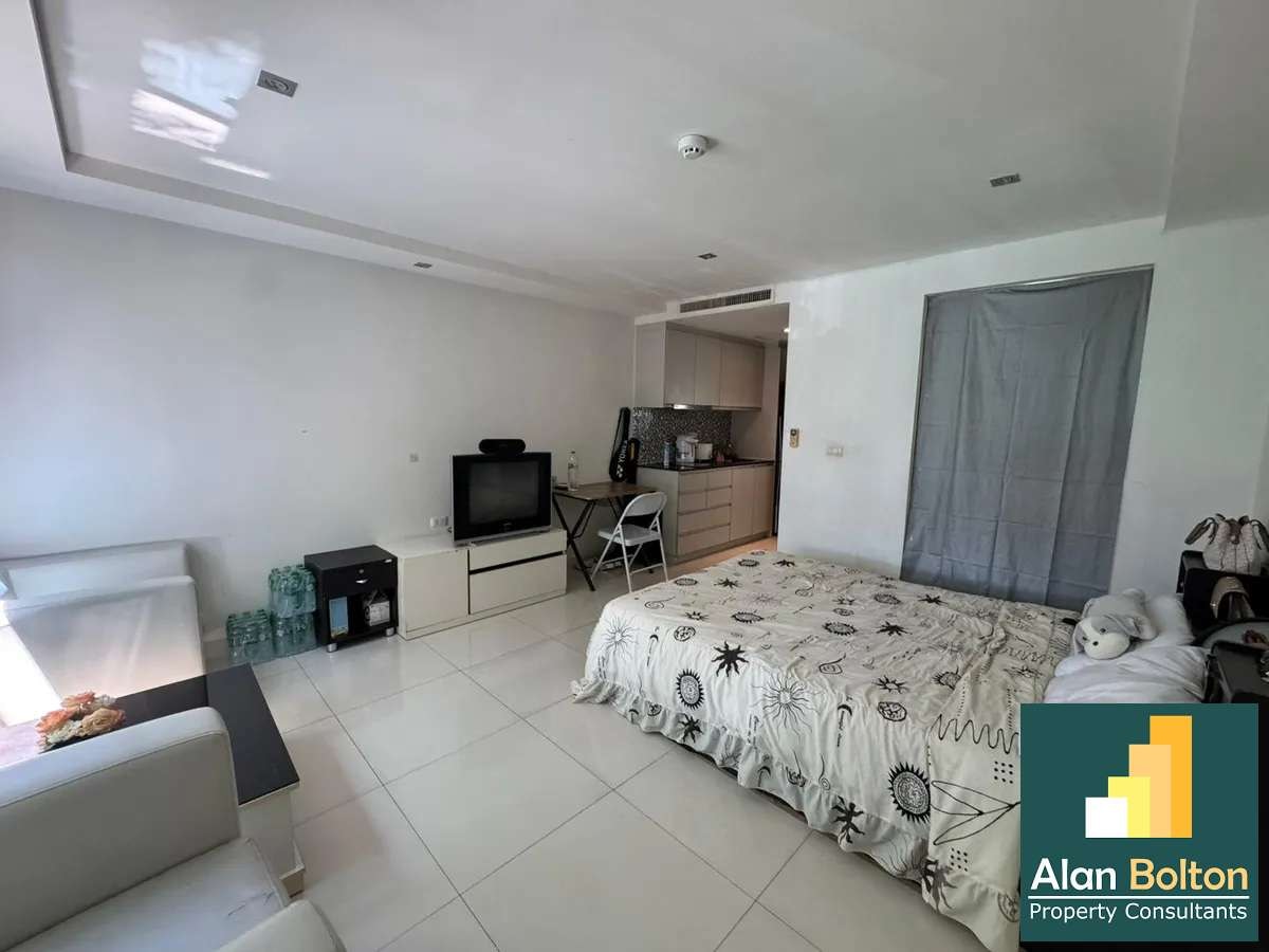 Reduced Price Nature View Studio Condo In Central Pattaya photo 9