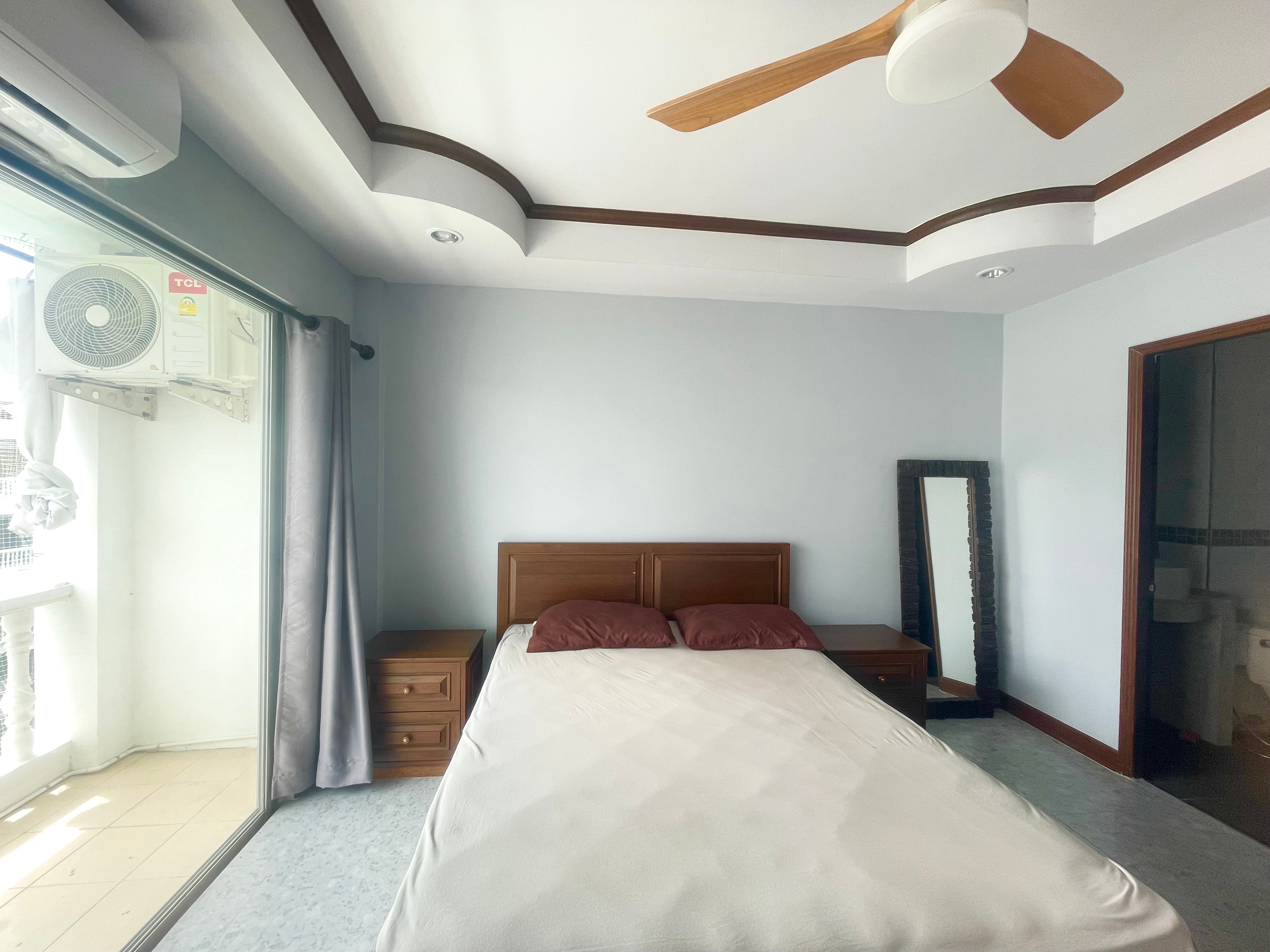 Large 1 Bed 1 Bath Condo In Jomtien photo 24