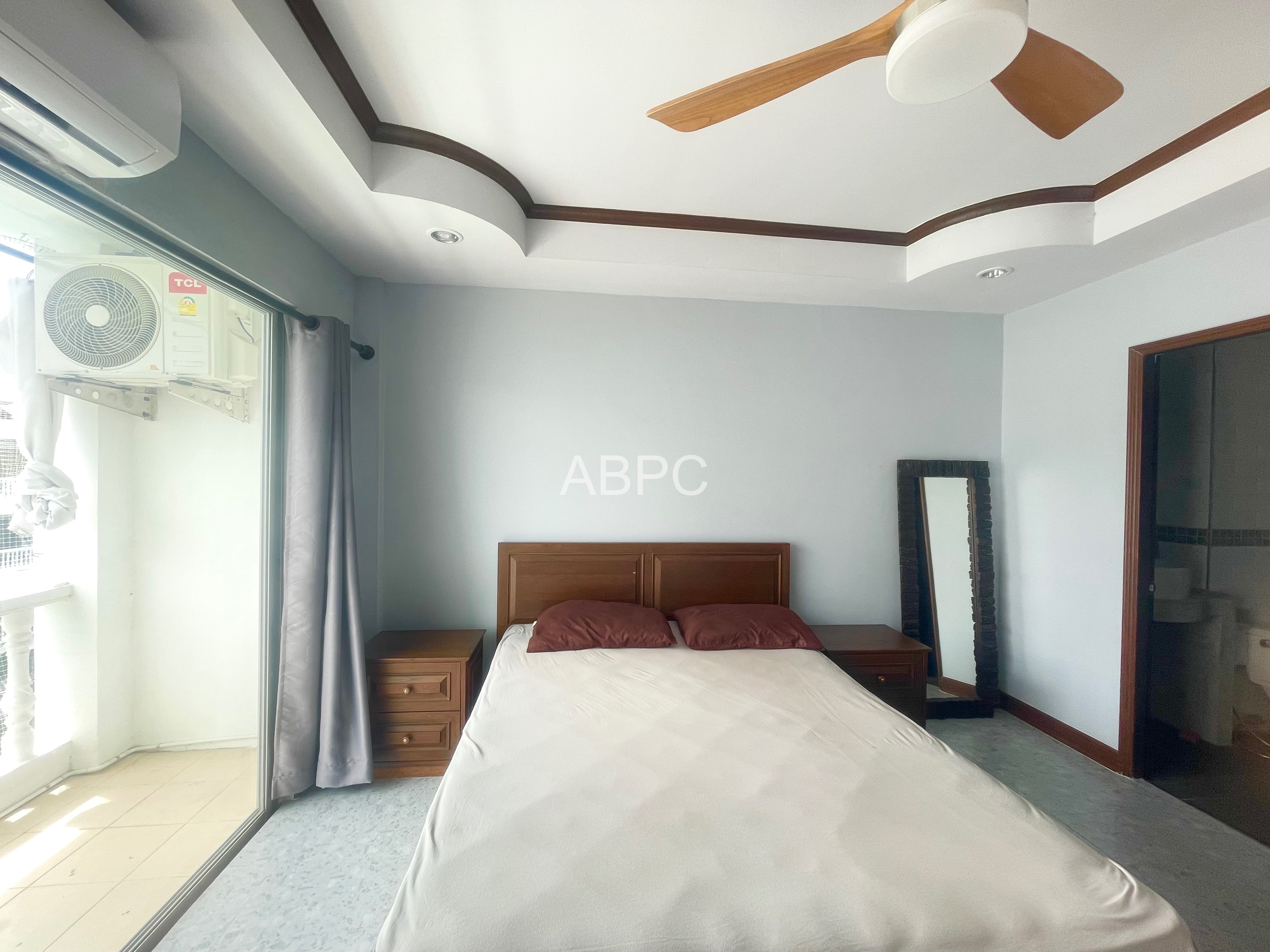 Large 1 Bed 1 Bath Condo In Jomtien photo 12