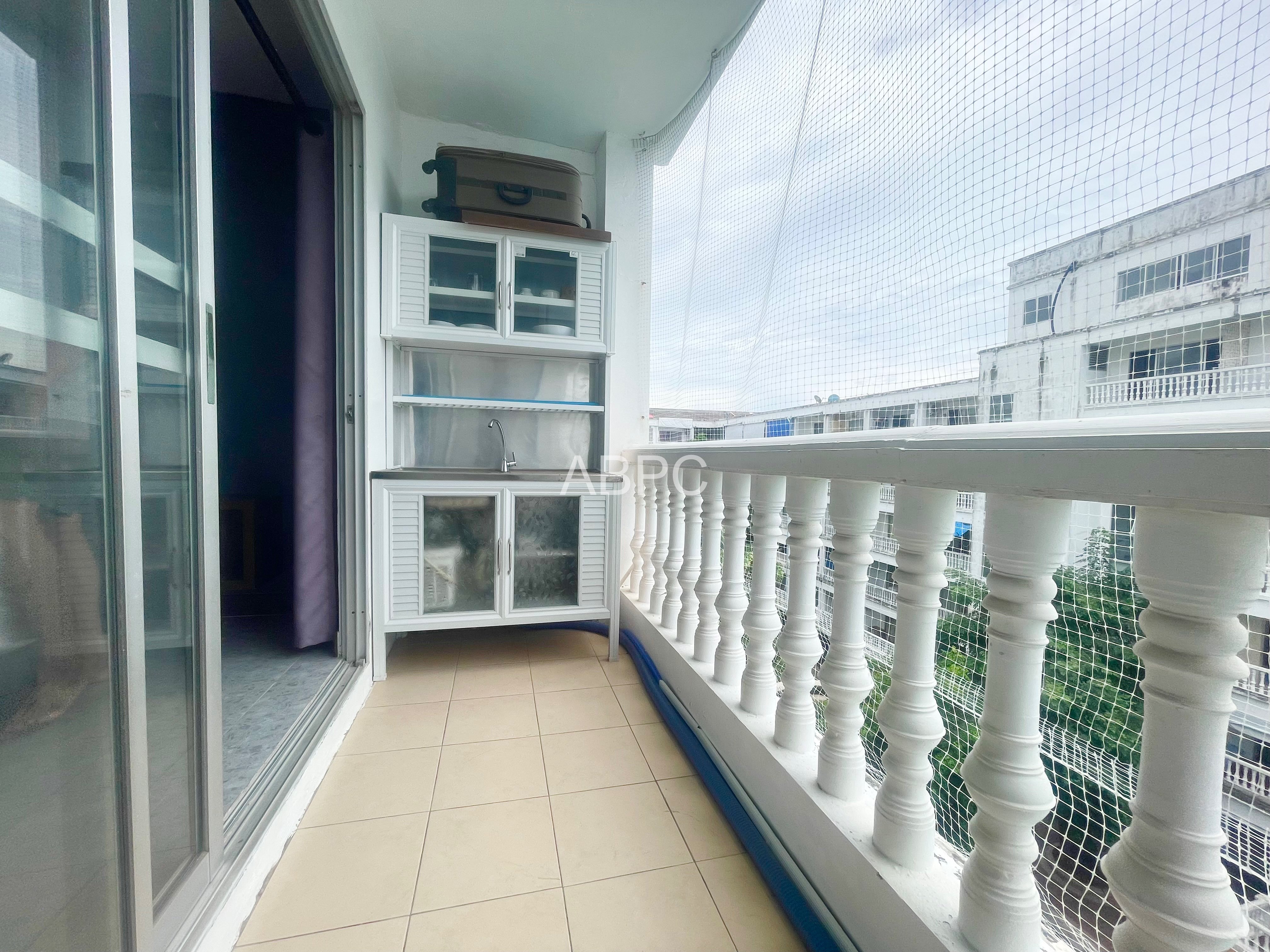 Large 1 Bed 1 Bath Condo In Jomtien photo 8