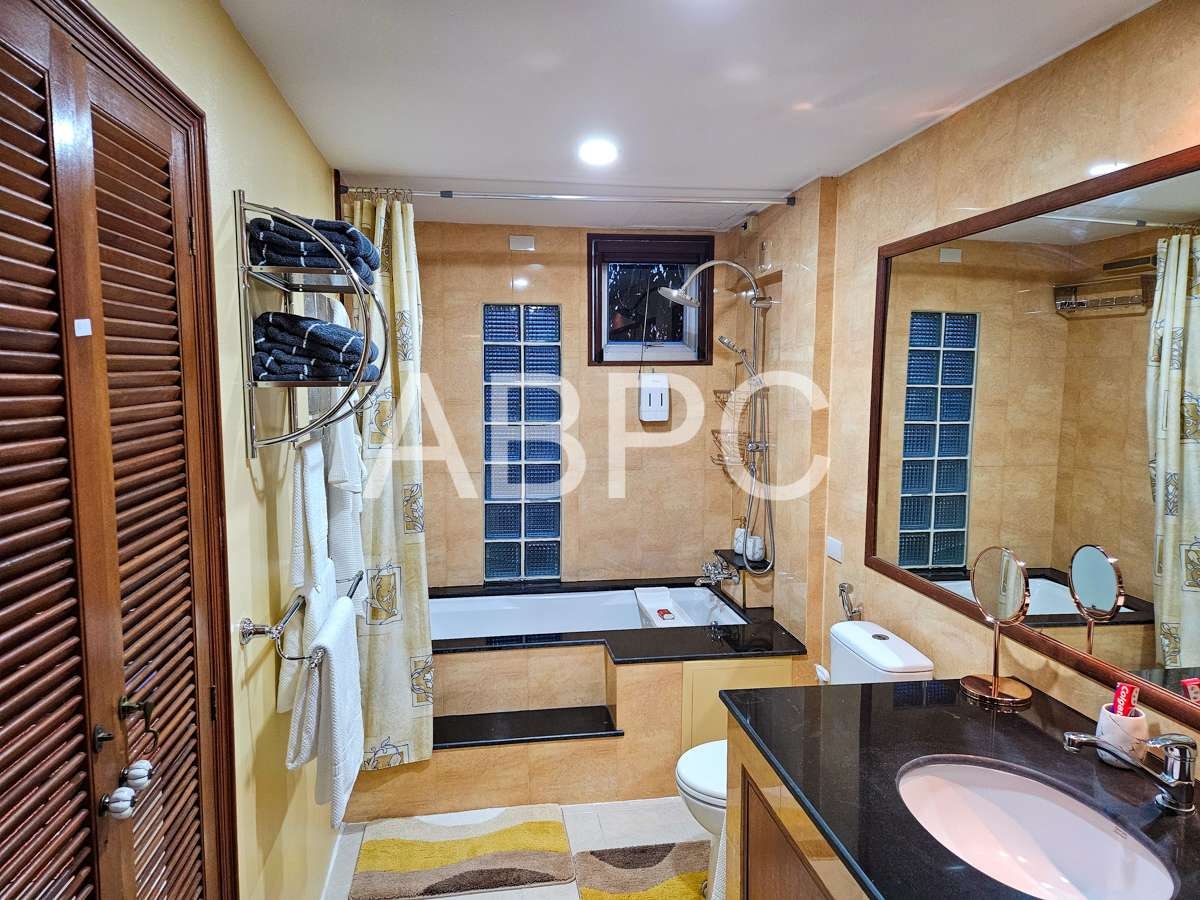 Apartment for sale 5 beds 7 baths in Pratumnak photo 2