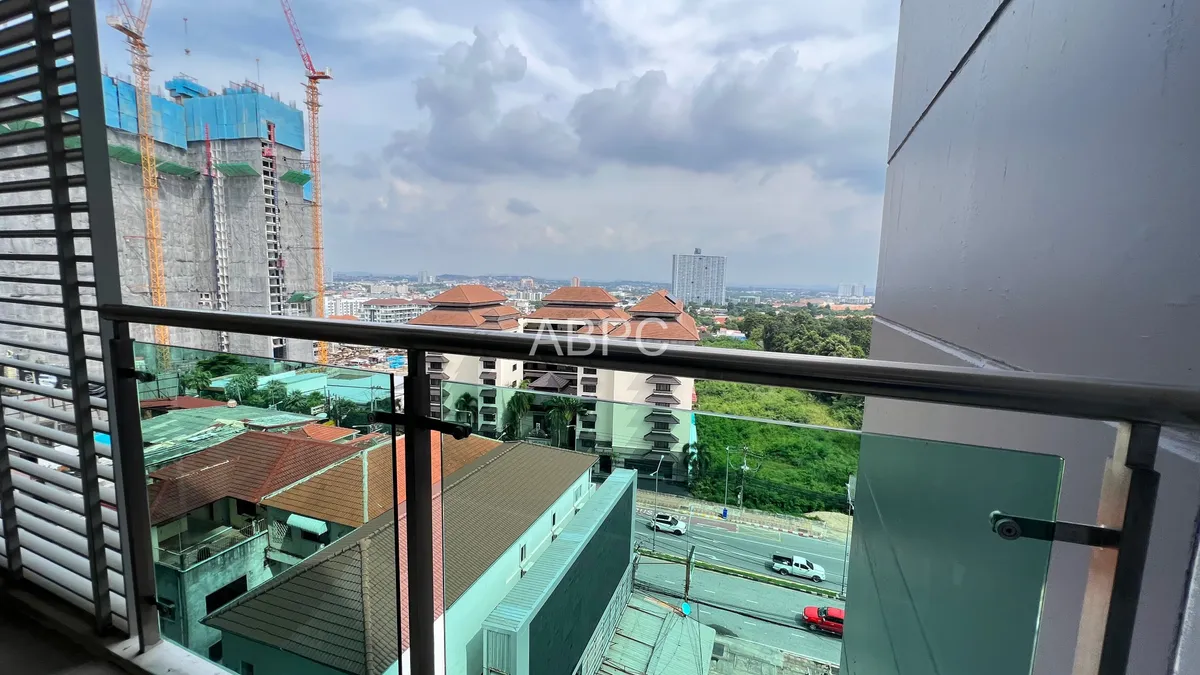 1 Bed in Axis in Pratumnak For Rent photo 11