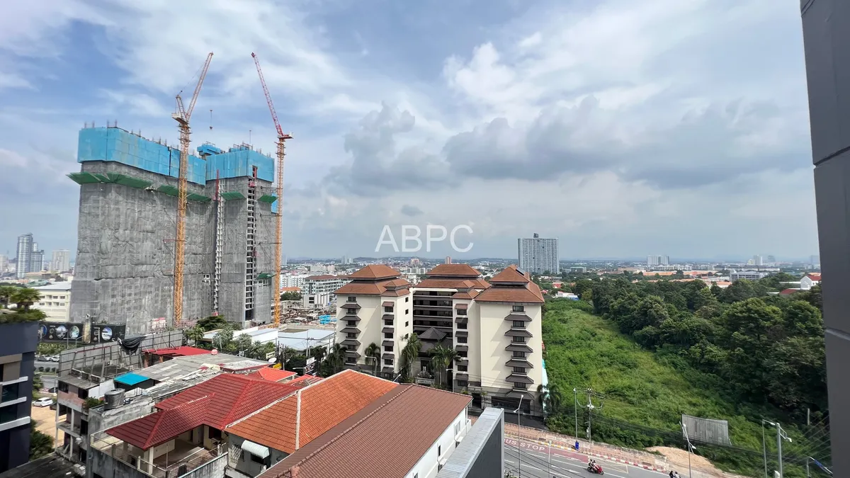 1 Bed in Axis in Pratumnak For Rent photo 10