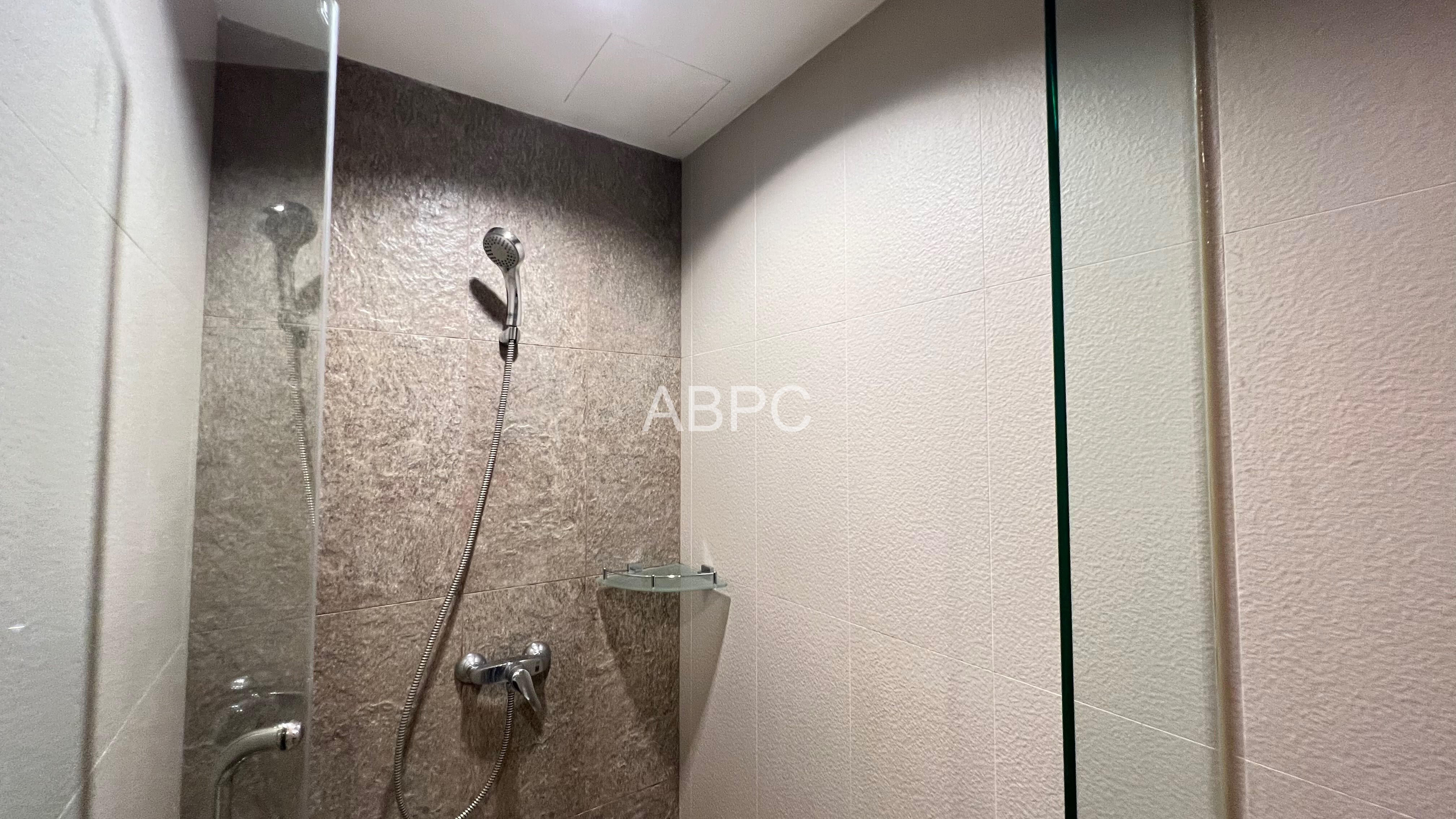 High Floor 1 Bed Condo For in Pratumnak photo 10