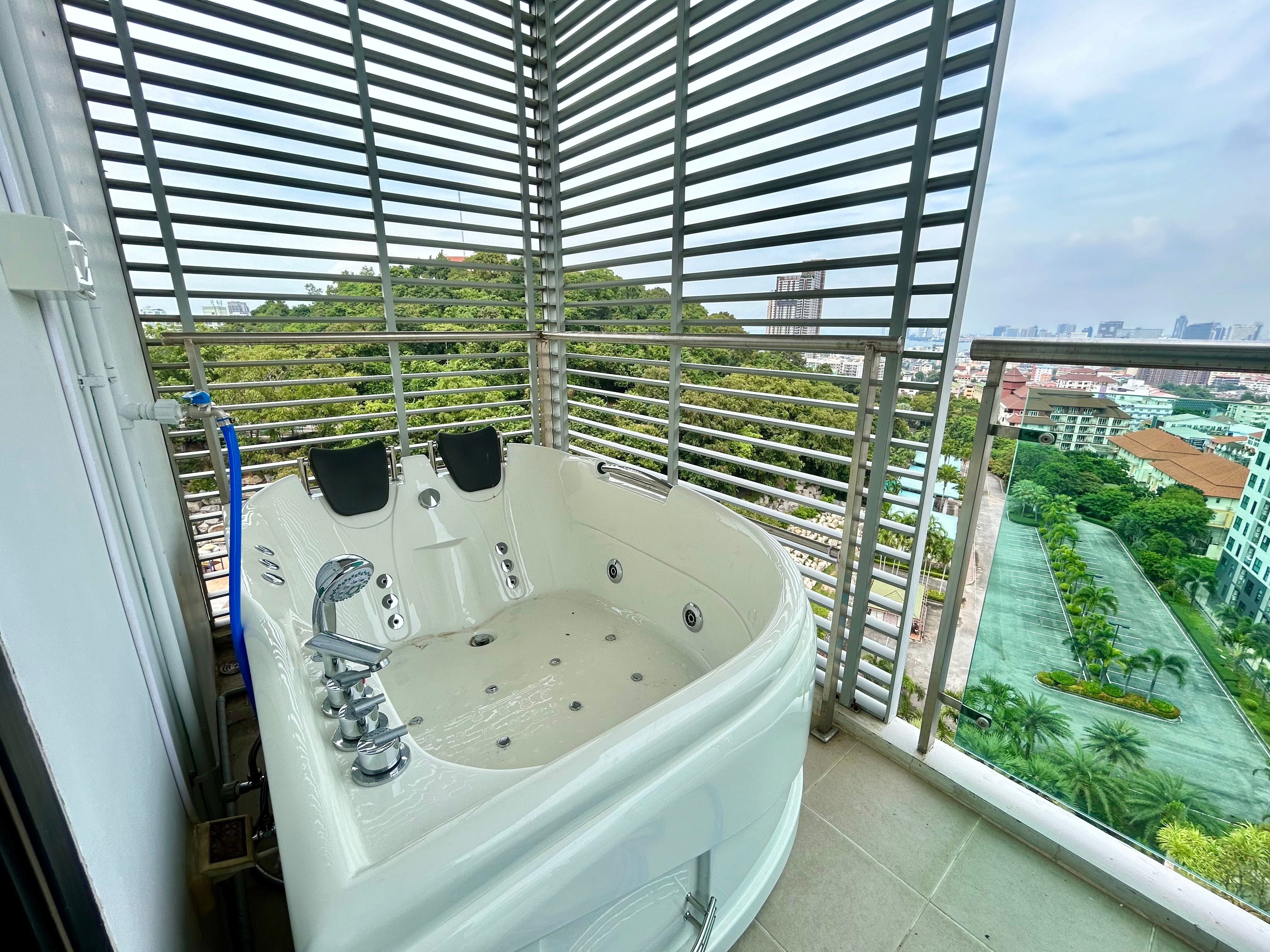 Ocean View 2 Bed 2 Bath Condo In Pratumnak photo 12