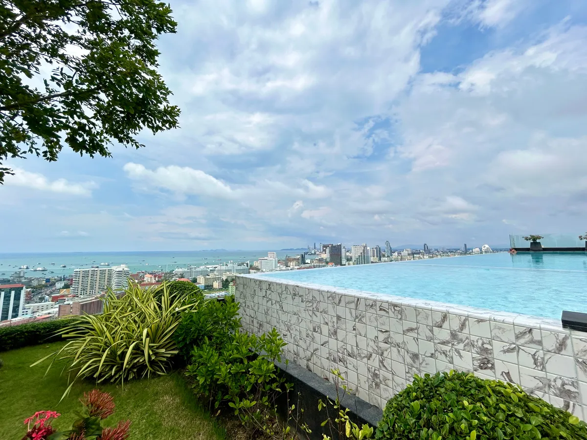 Brand New 2 Bedroom Condo For Rent in Arcadia Millennium Tower photo 12