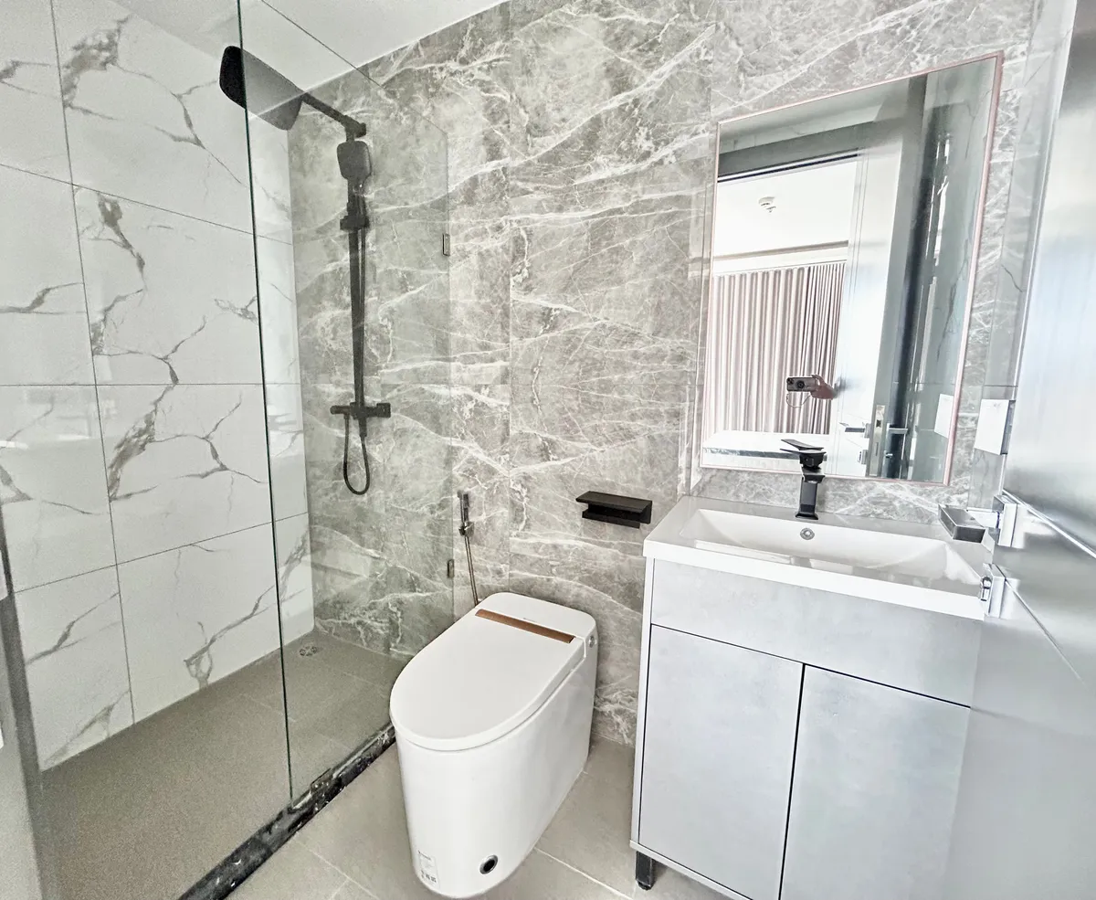 Brand New 2 Bedroom Condo For Rent in Arcadia Millennium Tower photo 19