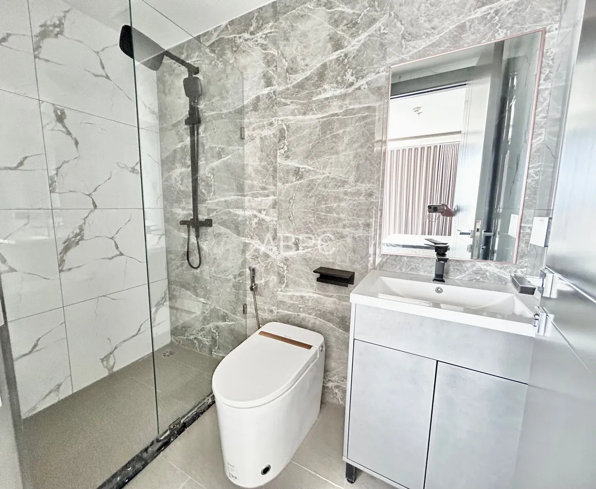 Brand New 2 Bedroom Condo For Rent in Arcadia Millennium Tower photo 6