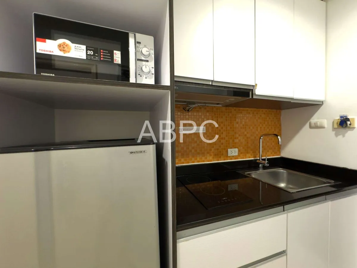 Cheap Studio For Rent in Pratumnak photo 2