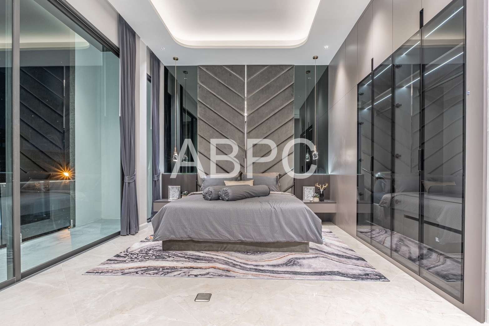 5 bedroom Pool Villa Near Theppasit Road photo 9