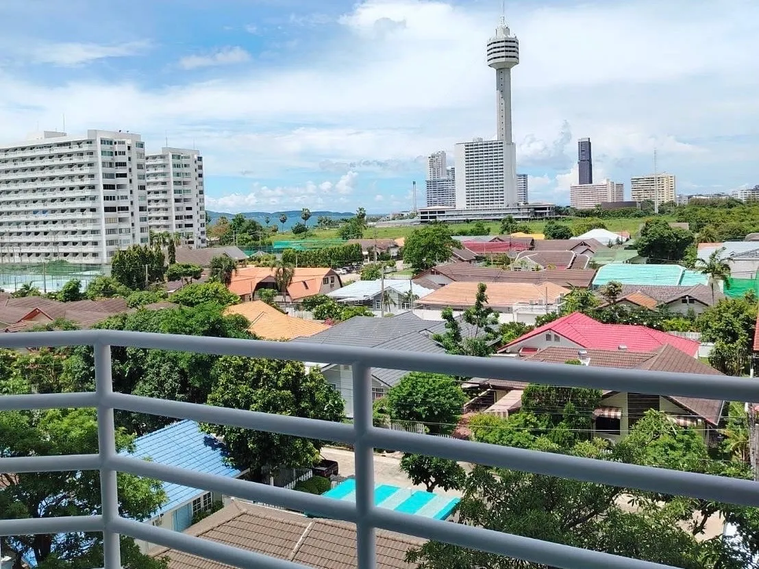 New Refurbished Studio Condo For Sale photo 10