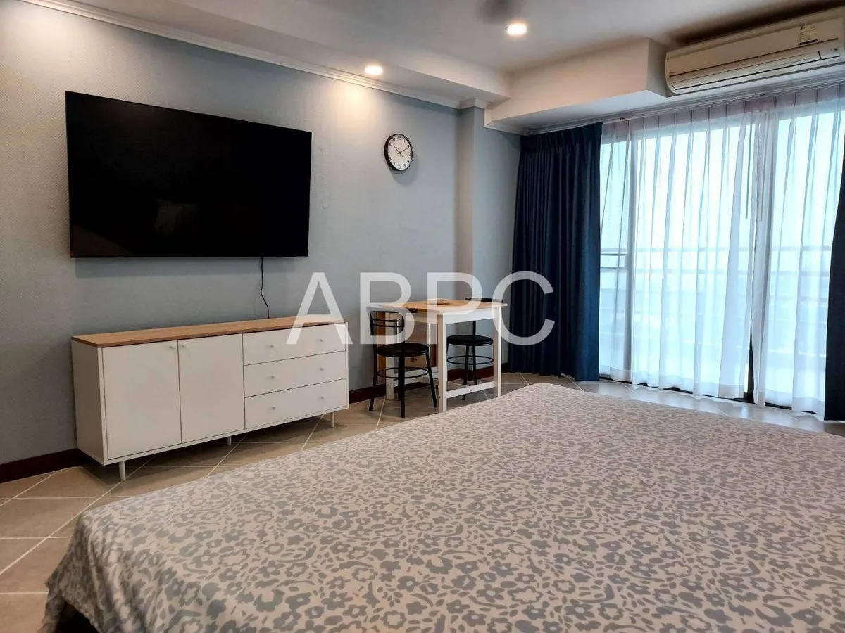 Studio For Rent in View Talay 5 High Floor photo 4