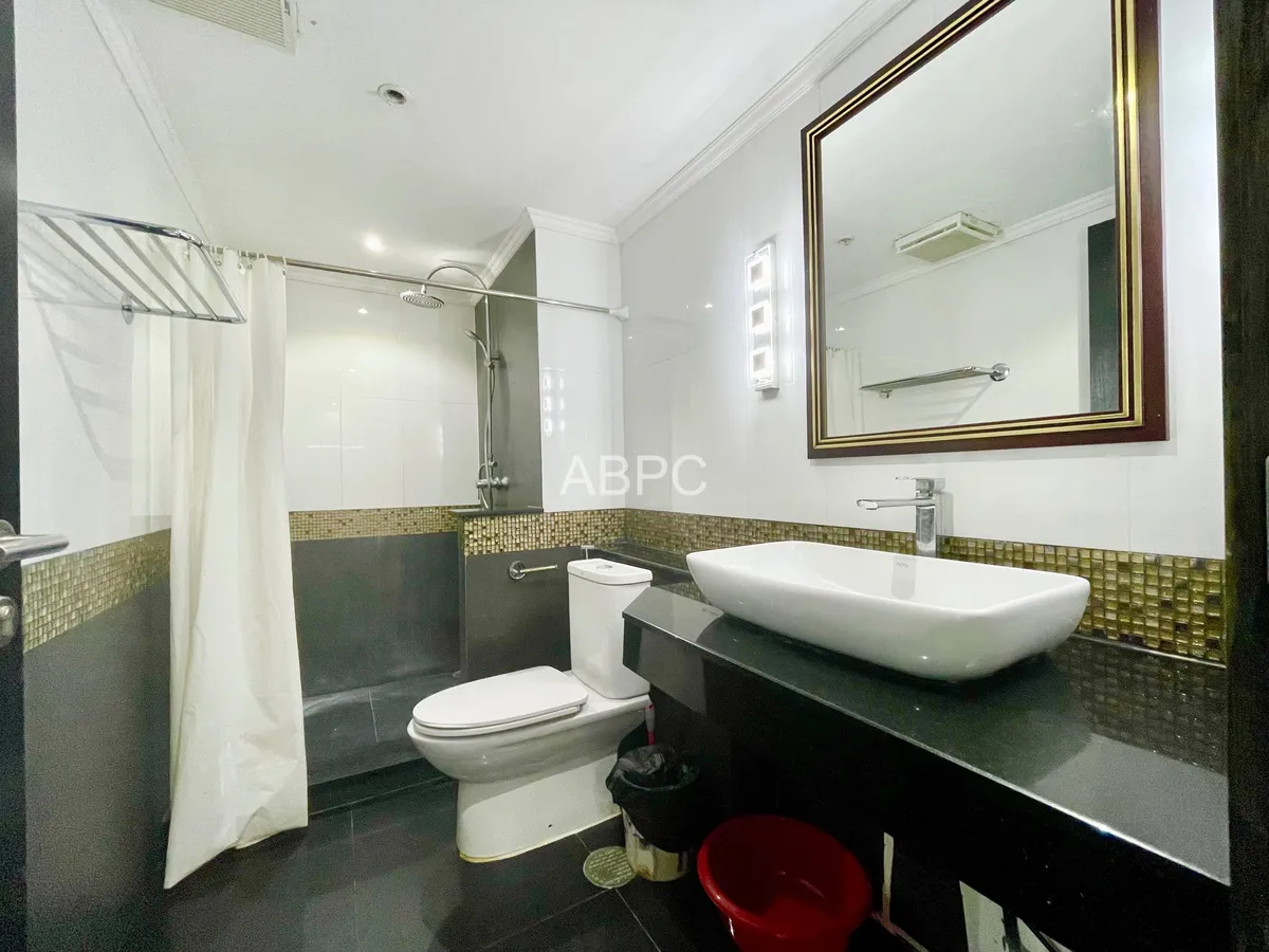 Studio 1 Bath photo 8