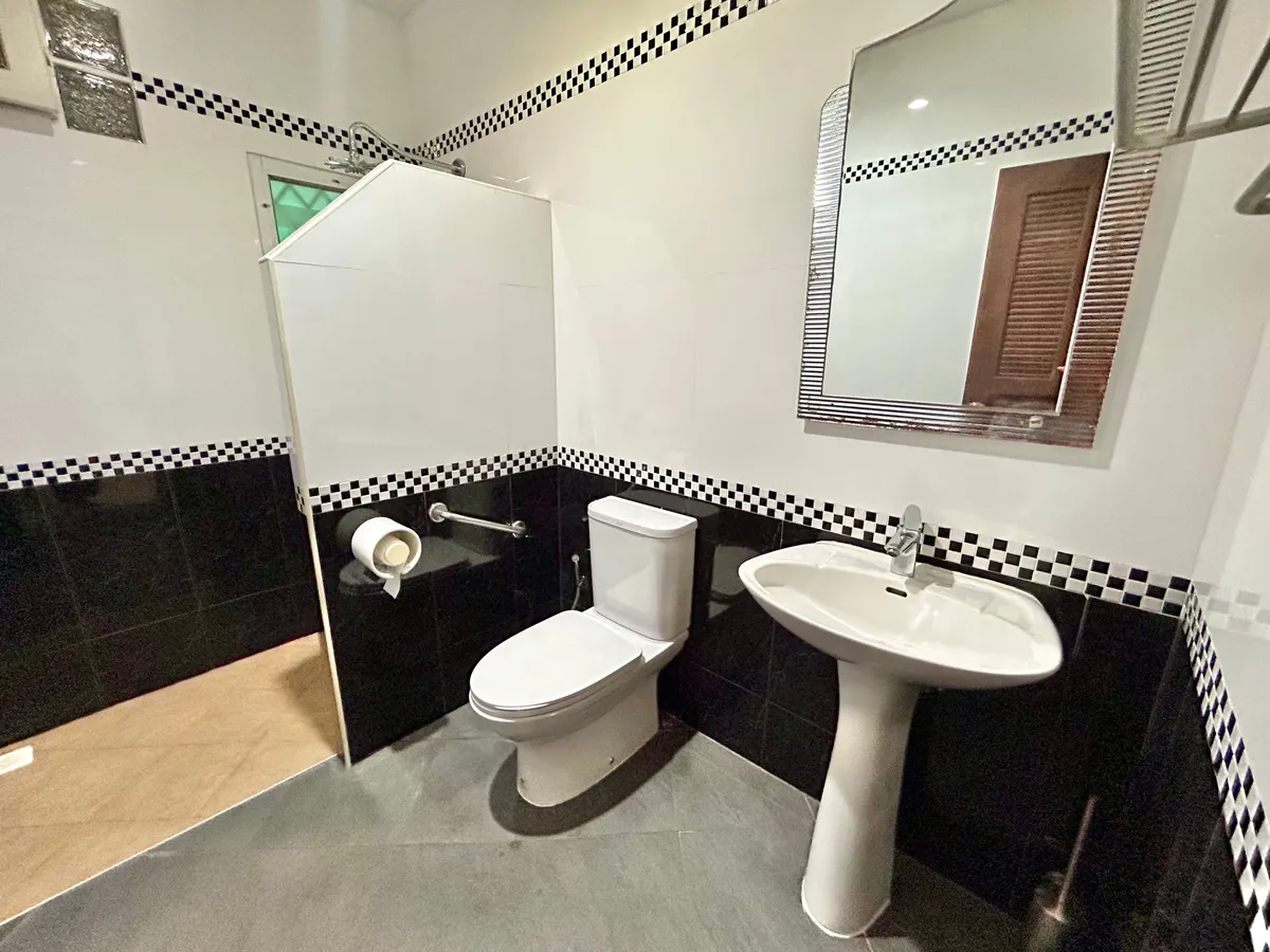 3 Bedroom House For Rent in North Pattaya photo 16