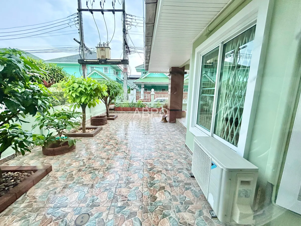 3 Bedroom House For Rent in North Pattaya photo 8