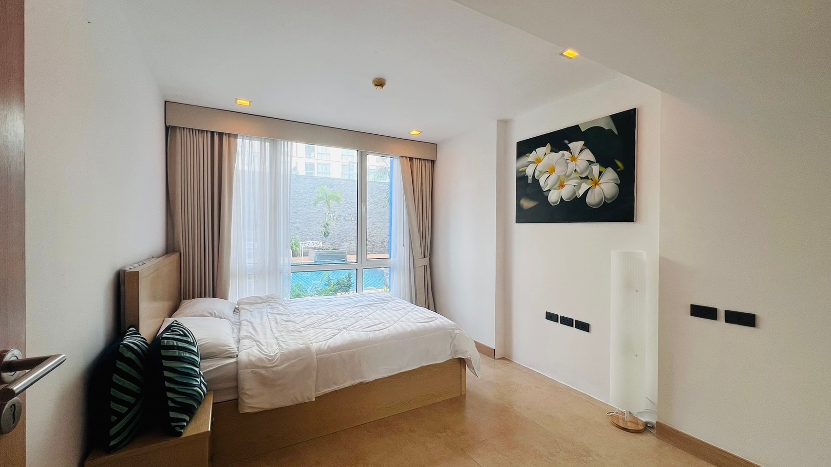JUST IN 1 Bedroom Condo in The Cliff photo 20