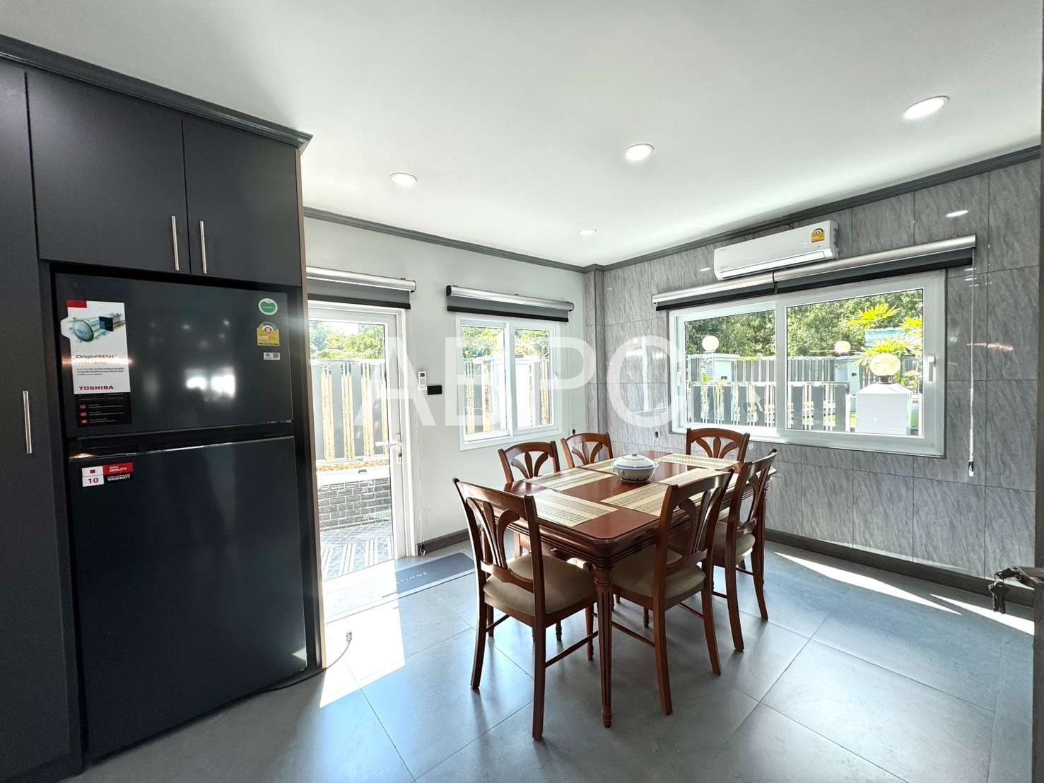 Luxury Pool Villa Compound for Sale in East Pattaya | 9 Bedrooms | Prime Investment photo 10
