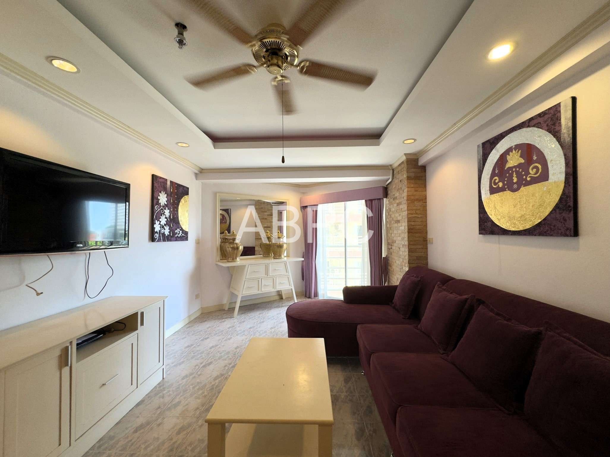 Large City View 1 Bed 2 Bath Condo In Jomtien photo 4