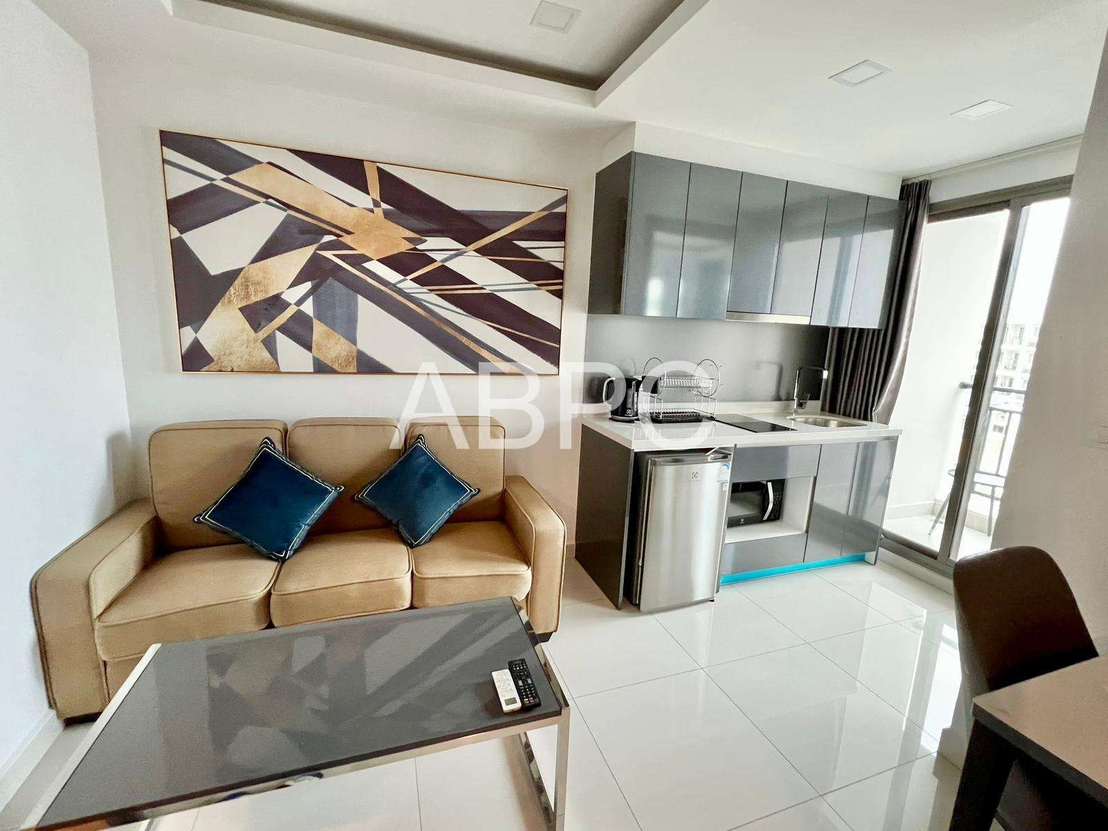 Just IN 1 Bedroom Condo For rent photo 3