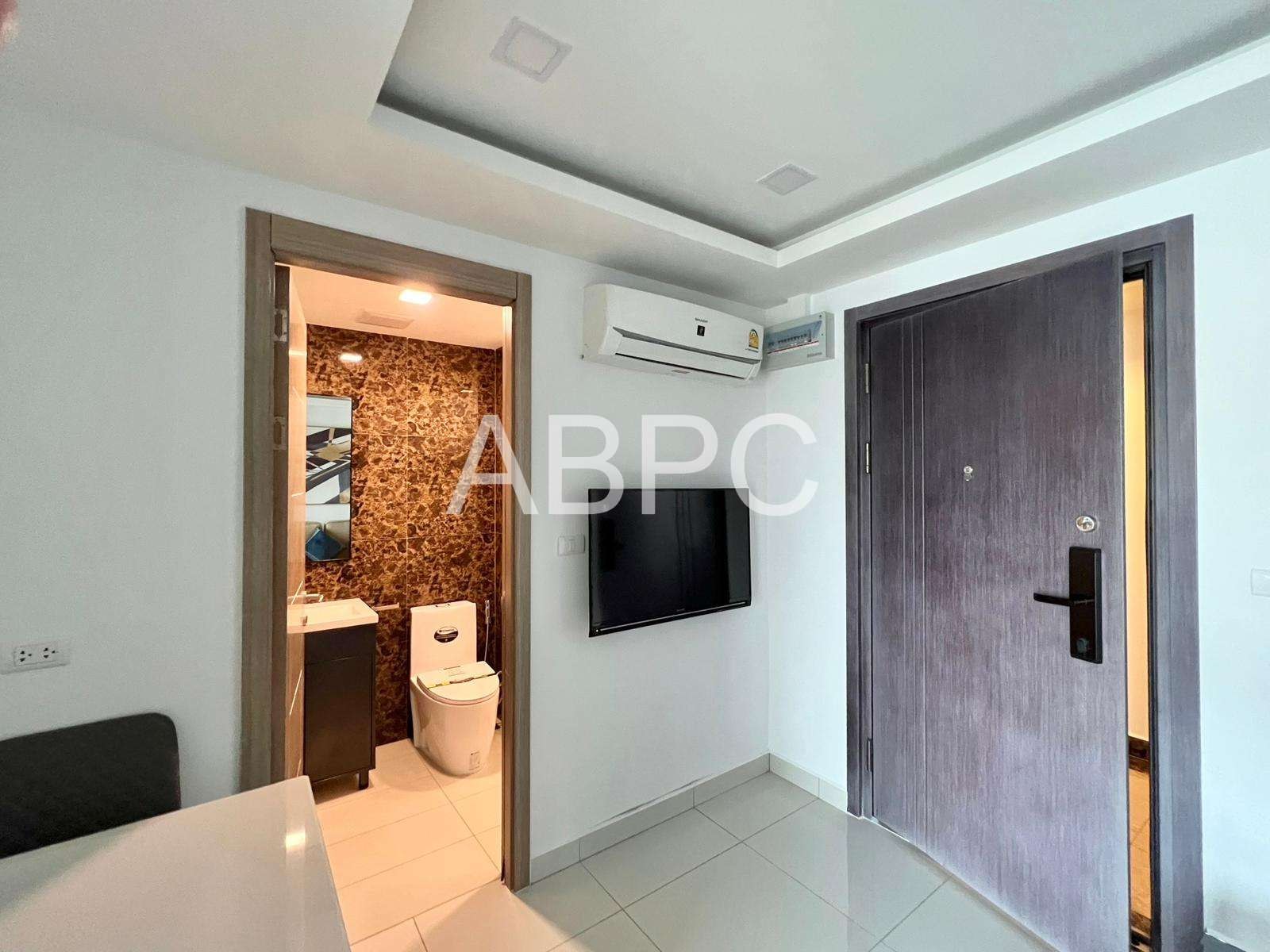 Just IN 1 Bedroom Condo For rent photo 5