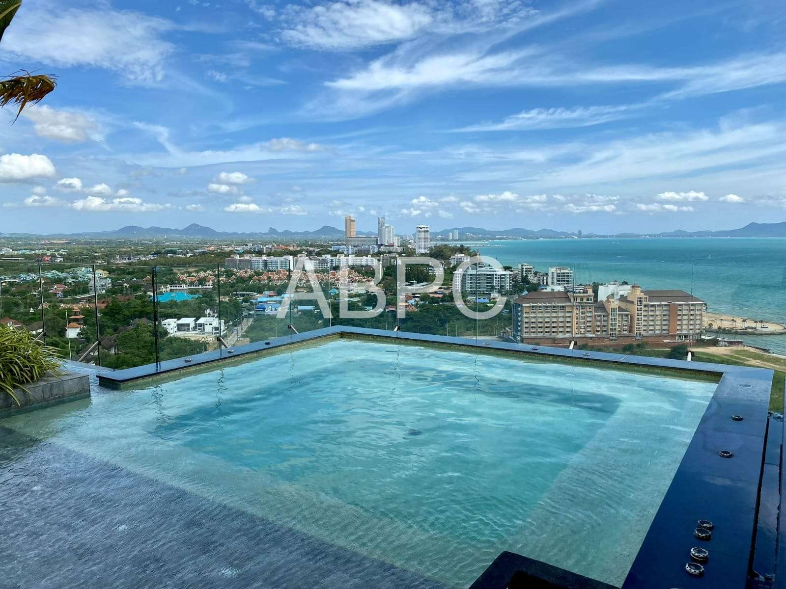 Ocean View with Jacuzzi Condo In Jomtien For Rent photo 10